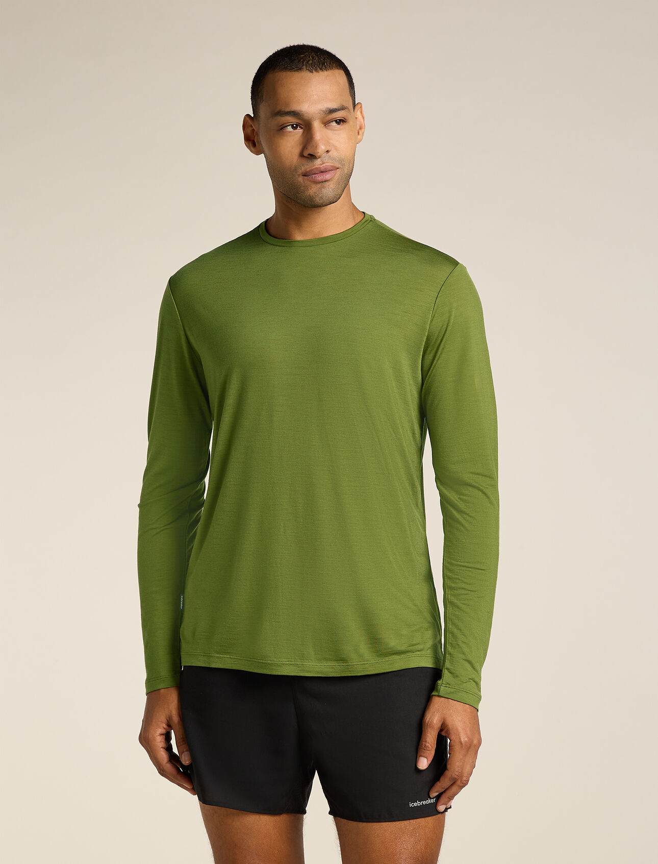 Mens Merino Blend 125 Cool-Lite™ Sphere Long Sleeve T-Shirt Soft, comfortable and versatile for a wide variety of active pursuits, the Merino 125 Cool-Lite™ Sphere III Long Sleeve Tee features our lightweight Cool-Lite™ merino jersey.