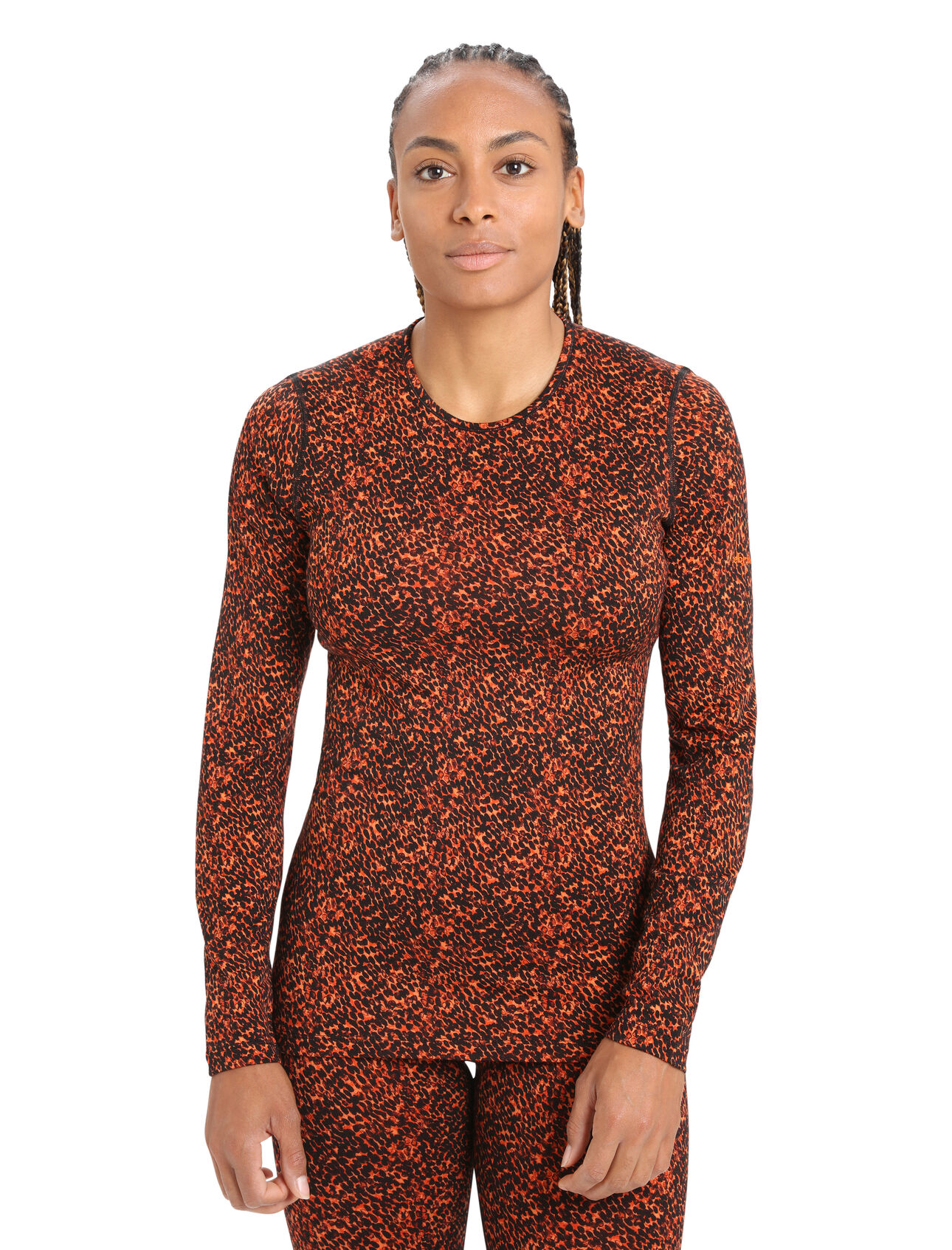 Col rond à manches longues 200 Oasis Long Sleeve Crewe en mérinos - Lichen Femmes Référence de sa catégorie, le col rond à manches longues 200 Oasis Long Sleeve Crewe Lichen met en vedette notre plus polyvalent jersey de mérinos pour la superposition lors de toutes les activités, peu importe la saison. L’imprimé est inspiré du lichen crustacé qui prospère dans un environnement alpin.