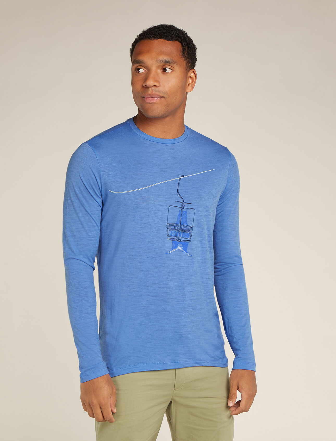 Mens Merino 150 Tech Lite Long Sleeve T-Shirt Bear Lift Our versatile tech tee that provides comfort, breathability and odour-resistance for any adventure you can think of, the Merino 150 Tech Lite Long Sleeve Tee Bear Lift features 100% merino for all-natural performance. The unique graphic artwork features a bear riding the lift on his way to some fresh turns. 