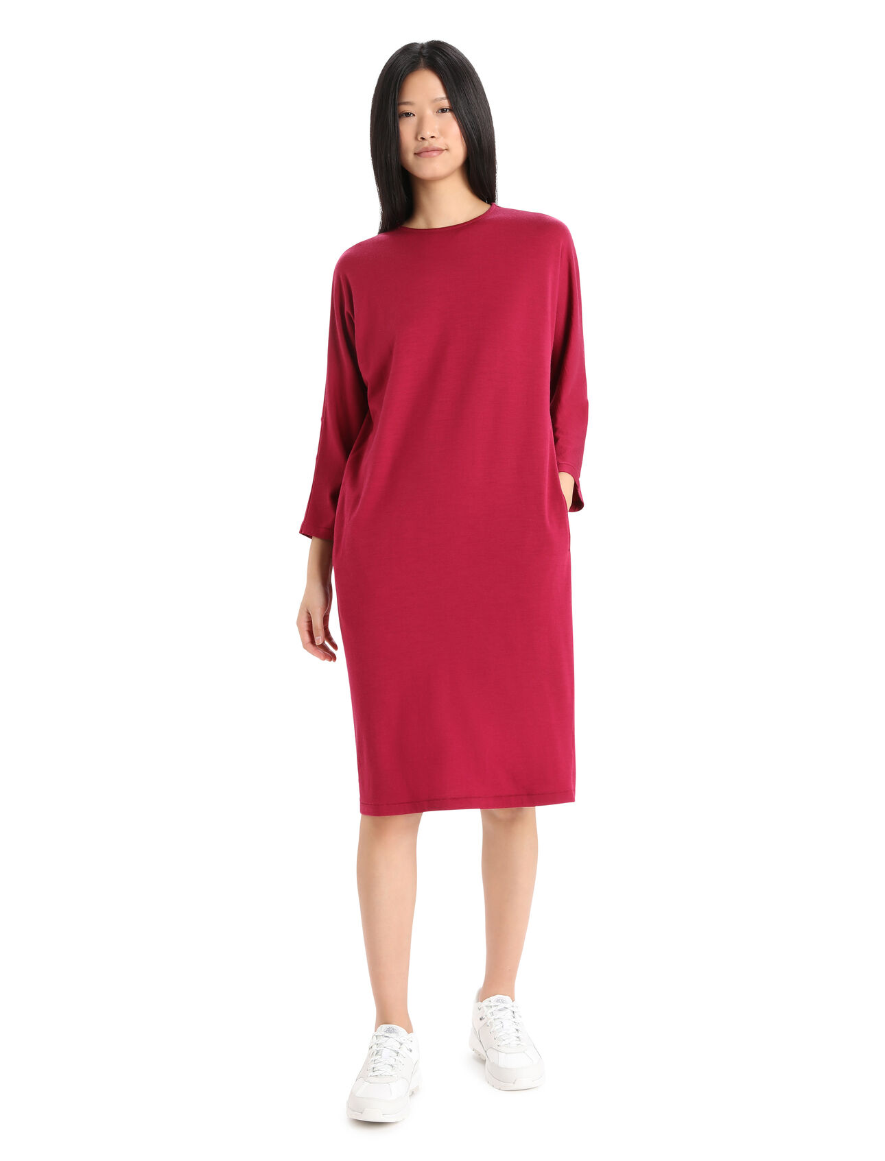 Womens Merino Oasis Long Sleeve Dress A clean, simple and flattering dress made with our best-selling, 100% merino jersey fabric, the Oasis Long Sleeve Dress features a relaxed fit for maximum style and comfort around town.