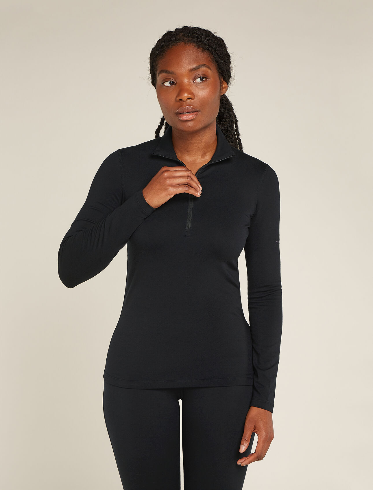 Merino Blend Core Heavyweight Long Sleeve Half Zip Thermal Top Femme Couche de base polyvalente, parfaite pour toutes vos activités dans le froid, le demi-zip grammage élevé manches longues mélange mérinos Core est confortable et vous garde au chaud grâce à son mélange naturel de laine mérinos et de Lyocell TENCEL™. 