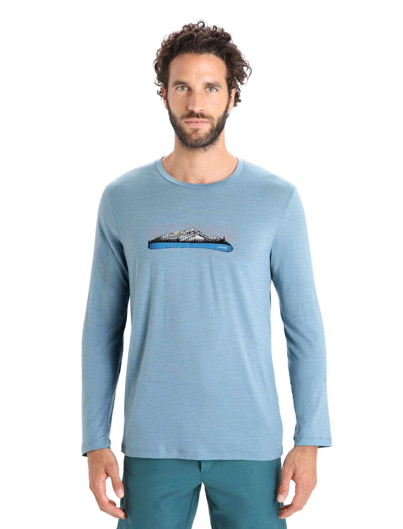 Mens Merino Tech Lite II Long Sleeve T-Shirt Ski Fields Our versatile tech tee that provides comfort, breathability and natural odour-resistance for any adventure you can think of, the Tech Lite II Long Sleeve Tee Ski Fields features 100% merino for all-natural performance. The original artwork by Damon Watters features a retro-inspired graphic of the sun rising on another perfect day of backcountry turns.