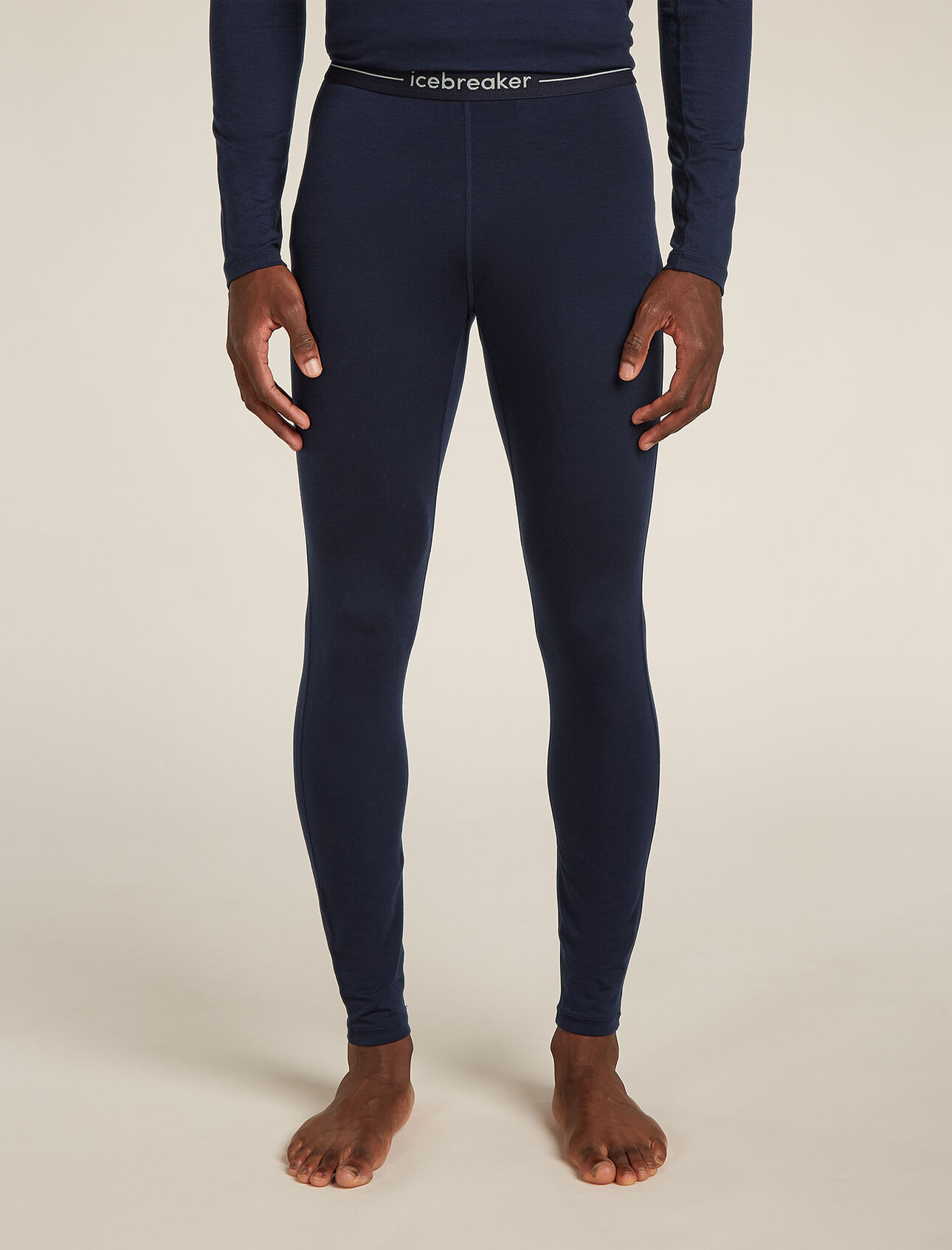 Mens Merino Blend Core Midweight Thermal Leggings An everyday, versatile baselayer for any activity in cold conditions, the Merino Blend Core Midweight Leggings keep you warm and comfortable thanks to their blend of merino wool fibres and TENCEL™ Lyocell. 