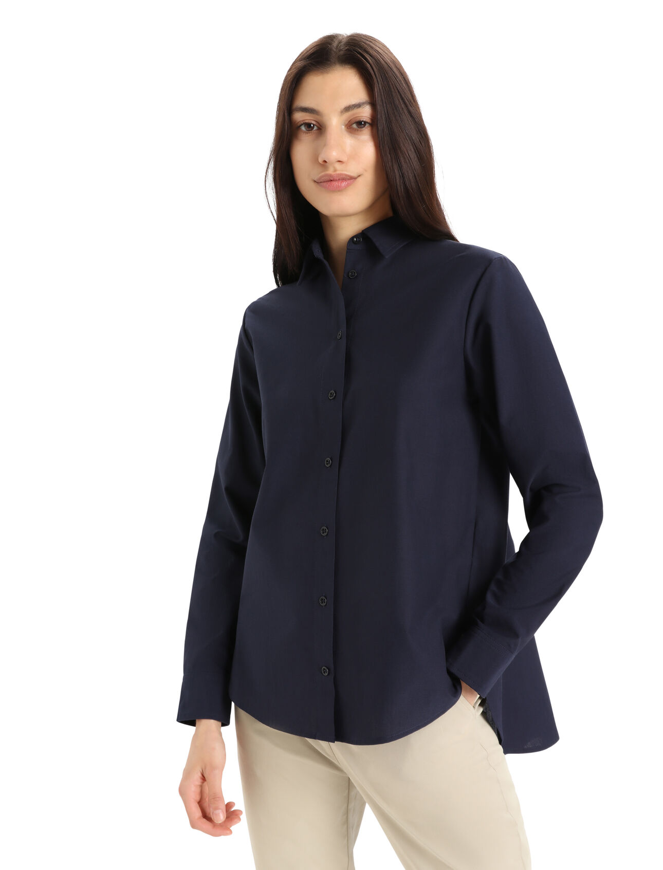 Womens Merino Berlin Long Sleeve Shirt A classic, relaxed-fit collared shirt for everyday comfort, the Berlin Long Sleeve Shirt feature a durable and sustainable blend of all natural merino wool and organic cotton.