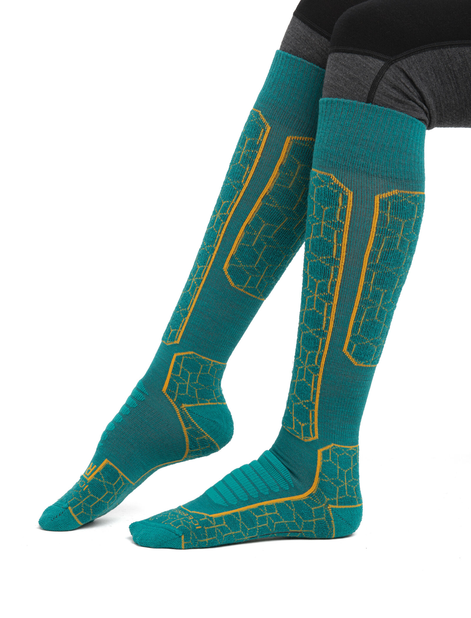 Socks top for skiing