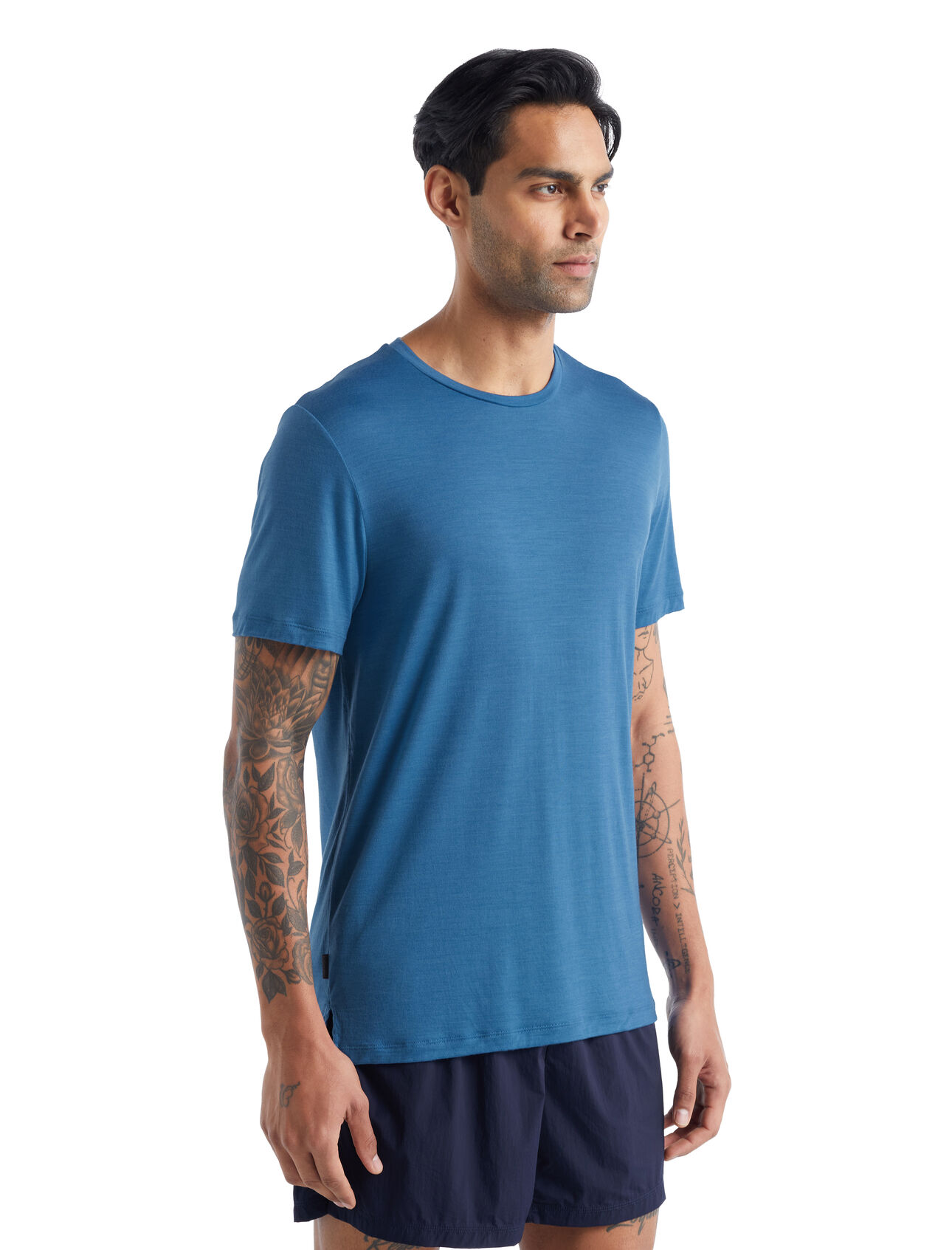 Mens Merino Sphere II Short Sleeve T-Shirt A soft merino-blend tee made with our lightweight Cool-Lite™ jersey fabric, the Sphere II Short Sleeve Tee provides natural breathability, odor resistance and comfort.