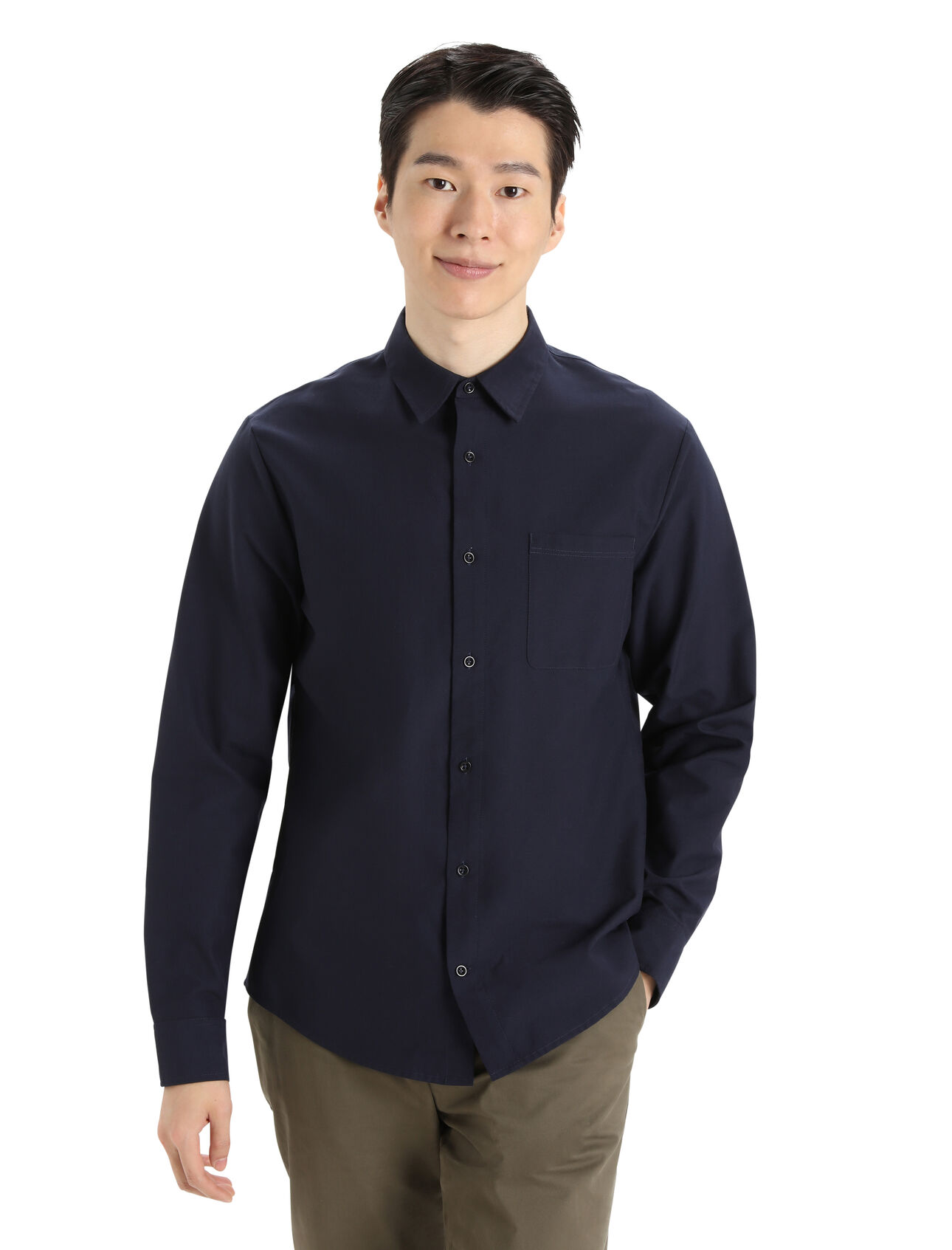 Mens Merino Berlin Long Sleeve Shirt A classic, relaxed-fit collared shirt for everyday comfort, the Berlin Long Sleeve Shirt feature a durable and sustainable blend of all natural merino wool and organic cotton.