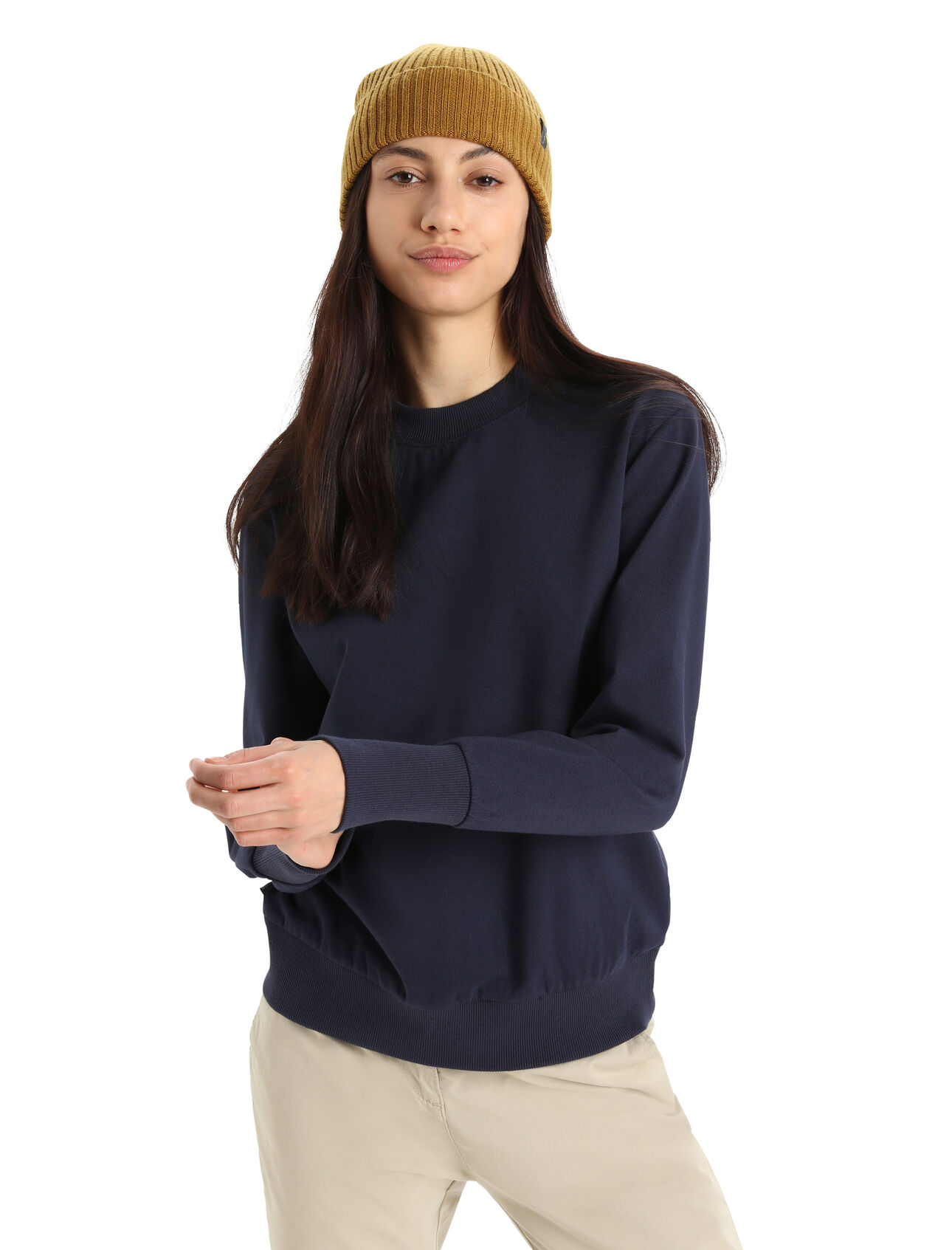 Womens Merino Central II Long Sleeve Sweatshirt A versatile, everyday pullover that goes anywhere in comfort, the Central II Long Sleeve Sweatshirt features a sustainable blend of natural merino wool and soft organic cotton.