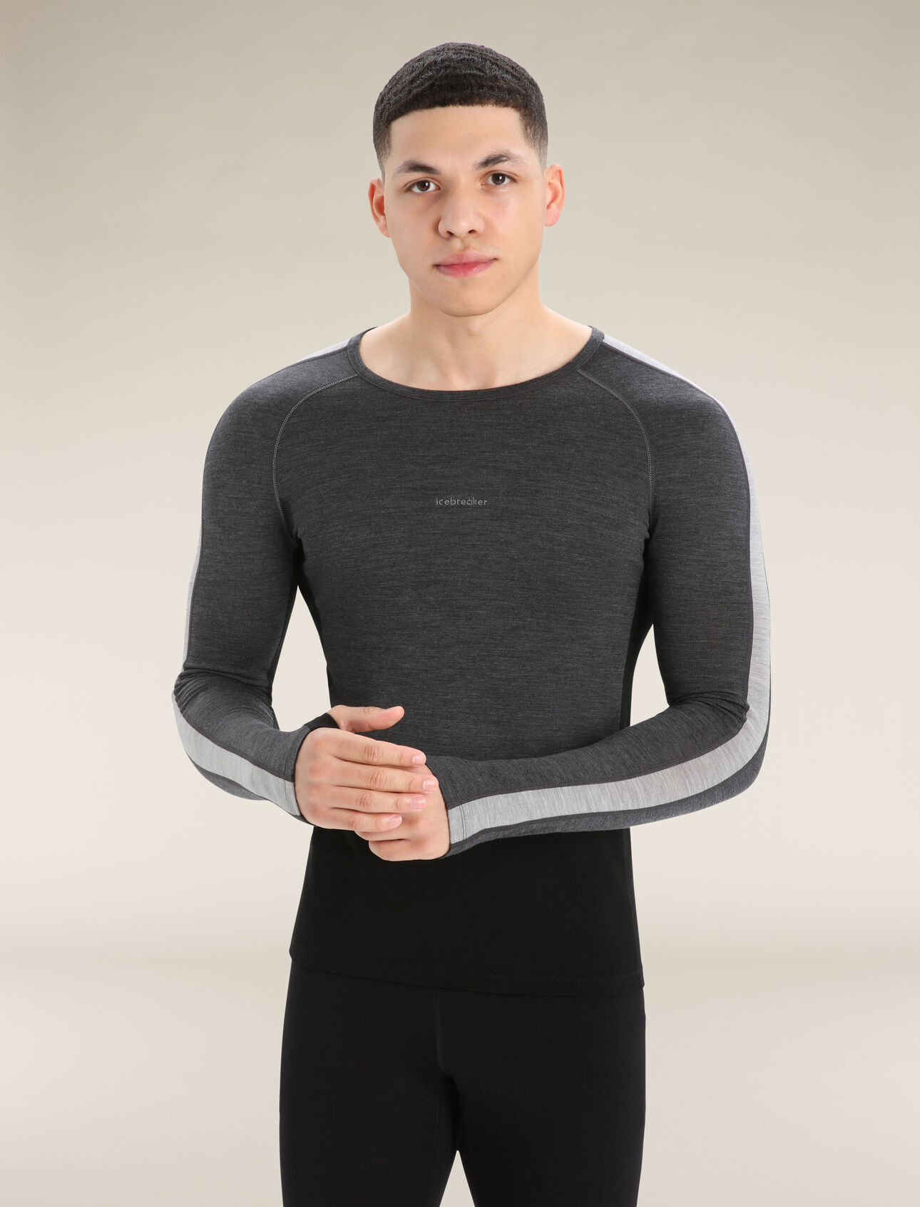 Mens 200 ZoneKnit™ Merino Long Sleeve Crewe Thermal Top A midweight merino base layer top designed to help regulate temperature during high-intensity activity, the 200 ZoneKnit™ Long Sleeve Crewe features 100% pure and natural merino wool.