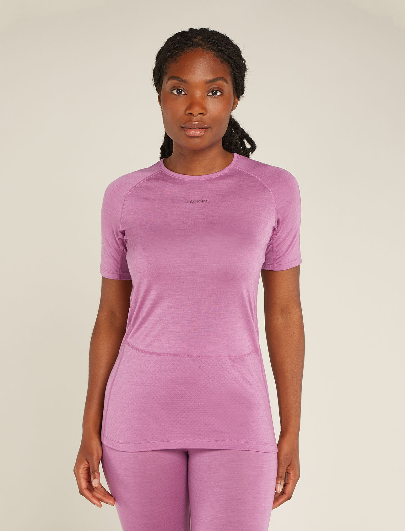Womens 125 ZoneKnit™ Short Sleeve Crewe Thermal Top An ultralight merino base layer top designed to help regulate body temperature during high-intensity activity, the 125 ZoneKnit™ Short Sleeve Crewe features our jersey Cool-Lite™ fabric for adventure and everyday training.