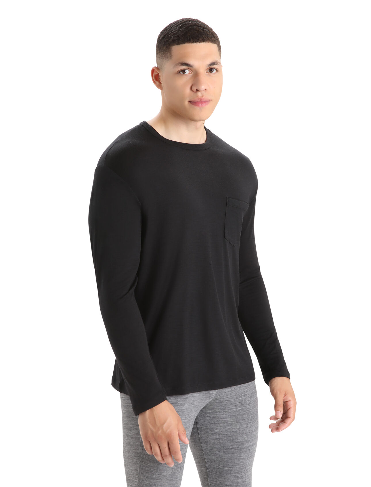 Mens Merino Granary Long Sleeve Pocket Tee A classic pocket tee with a relaxed fit and soft, breathable, 100% merino wool fabric, the Granary Long Sleeve Pocket Tee is all about everyday comfort and style.