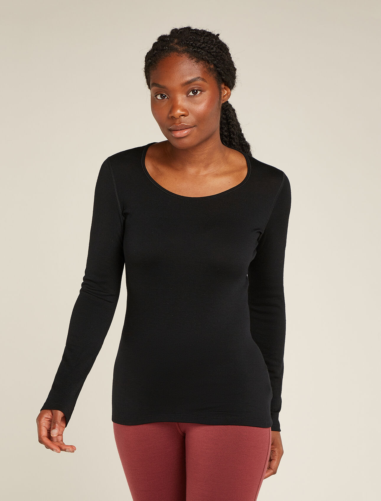 Merino 260 Tech Thermo-Langarmshirt mit U-Ausschnitt Damen Ein unglaublich warmer Base Layer aus Merinowolle für die kältesten Monate des Jahres, das Merino 260 Tech Langarmshirt mit U-Ausschnitt ist ein grundlegendes Oberteil für ein Winterschichtensystem – ideal zum Skifahren, Schneeschuhwandern und für andere Kaltwetterabenteuer.