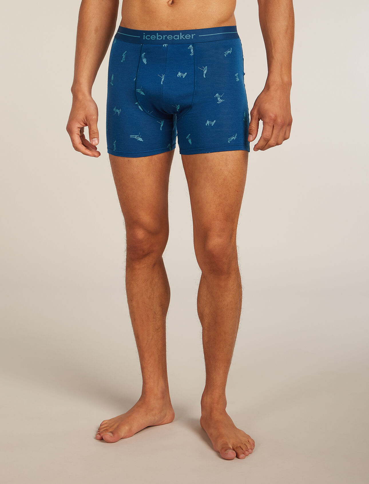 Mens Merino 150 Anatomica Boxers Ski Day Stretchy and slim-fit merino-blend boxers made with our soft and durable corespun fabric, the Merino 150 Anatomica Boxers Ski Day offer the support and comfort you need.