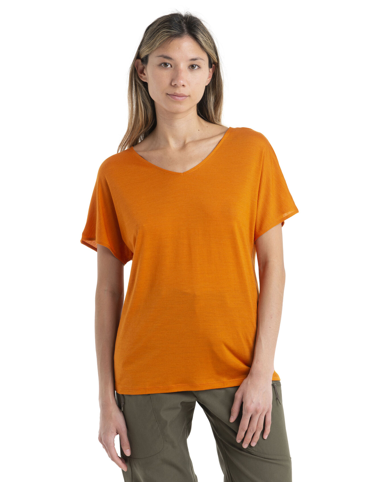 Wendbares Merino Drayden T-Shirt Damen Ein äußerst vielseitiges T-Shirt für jeden Tag aus unserem Cool-Lite™ Jersey, das wendbare Drayden T-Shirt kann als softes V-Shirt oder umgekehrt als hohes Rundhals-Shirt getragen werden.