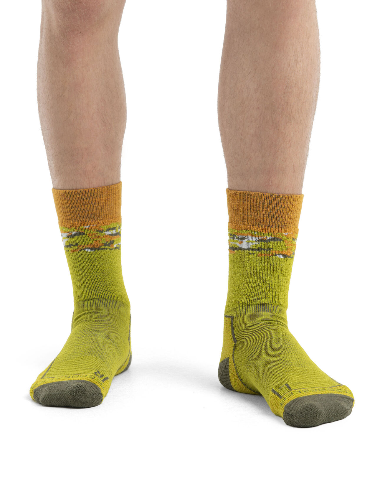 Mens Merino Hike+ Medium Crew Socks Sedimentary Durable, crew-length merino wool socks that are stretchy, breathable, and naturally odor-resistant with full cushion, the Hike+ Medium Crew Sedimentary socks feature an anatomical sculpted design for day hikes and backpacking trips.