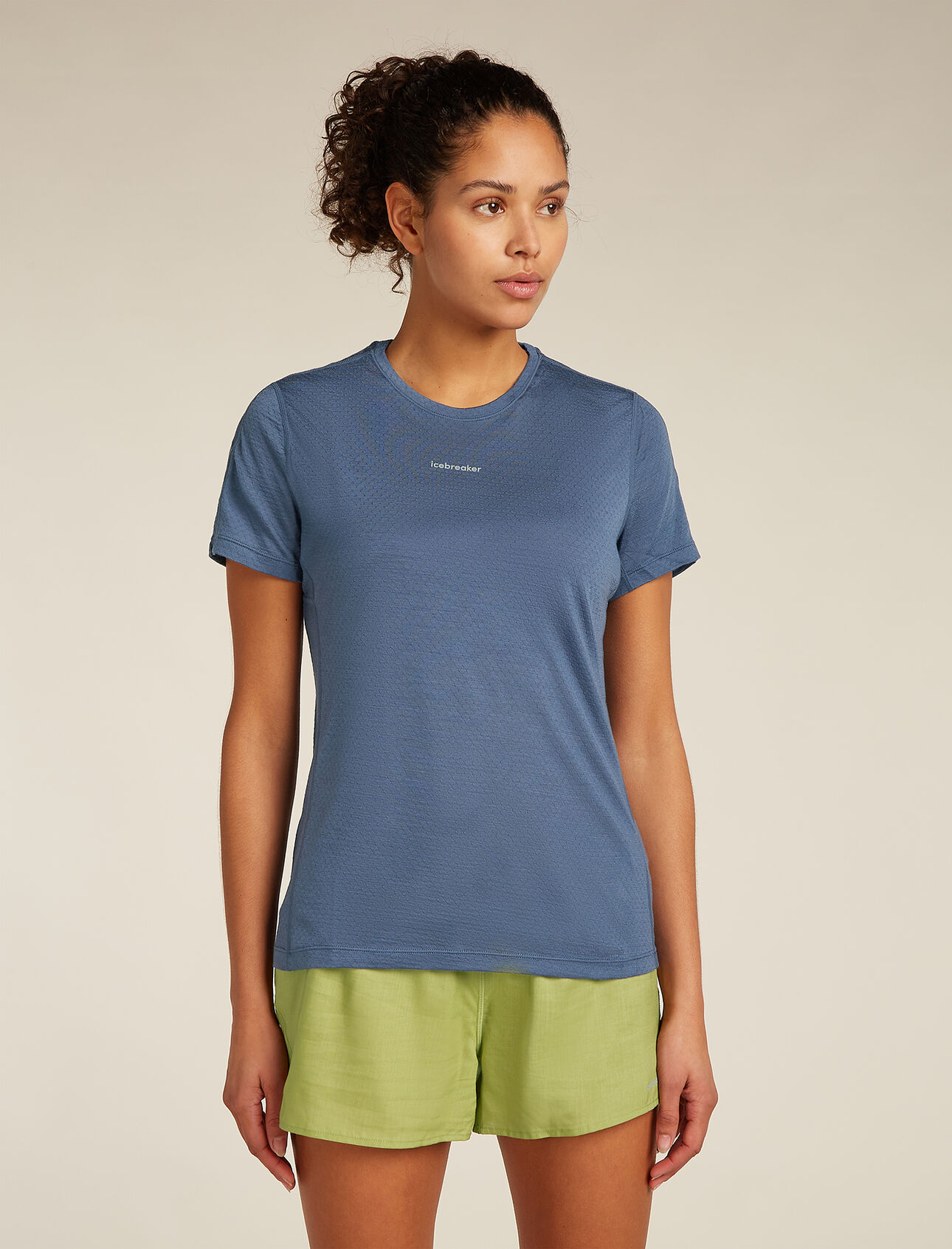 Womens Merino Blend 125 Cool-Lite™ Speed Short Sleeve T-Shirt Our lightest, most breathable performance tee featuring Cool-Lite™ eyelet mesh throughout, the Merino Blend 125 Cool-Lite™ Speed Short Sleeve Tee is ideal for running and any other high-intensity pursuits in warm conditions. 
