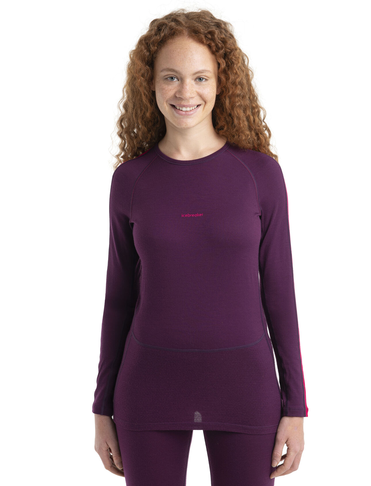 Womens 200 ZoneKnit™ Merino Long Sleeve Crewe Thermal Top A midweight merino base layer top designed to help regulate temperature during high-intensity activity, the 200 ZoneKnit™ Long Sleeve Crewe features 100% pure and natural merino wool.