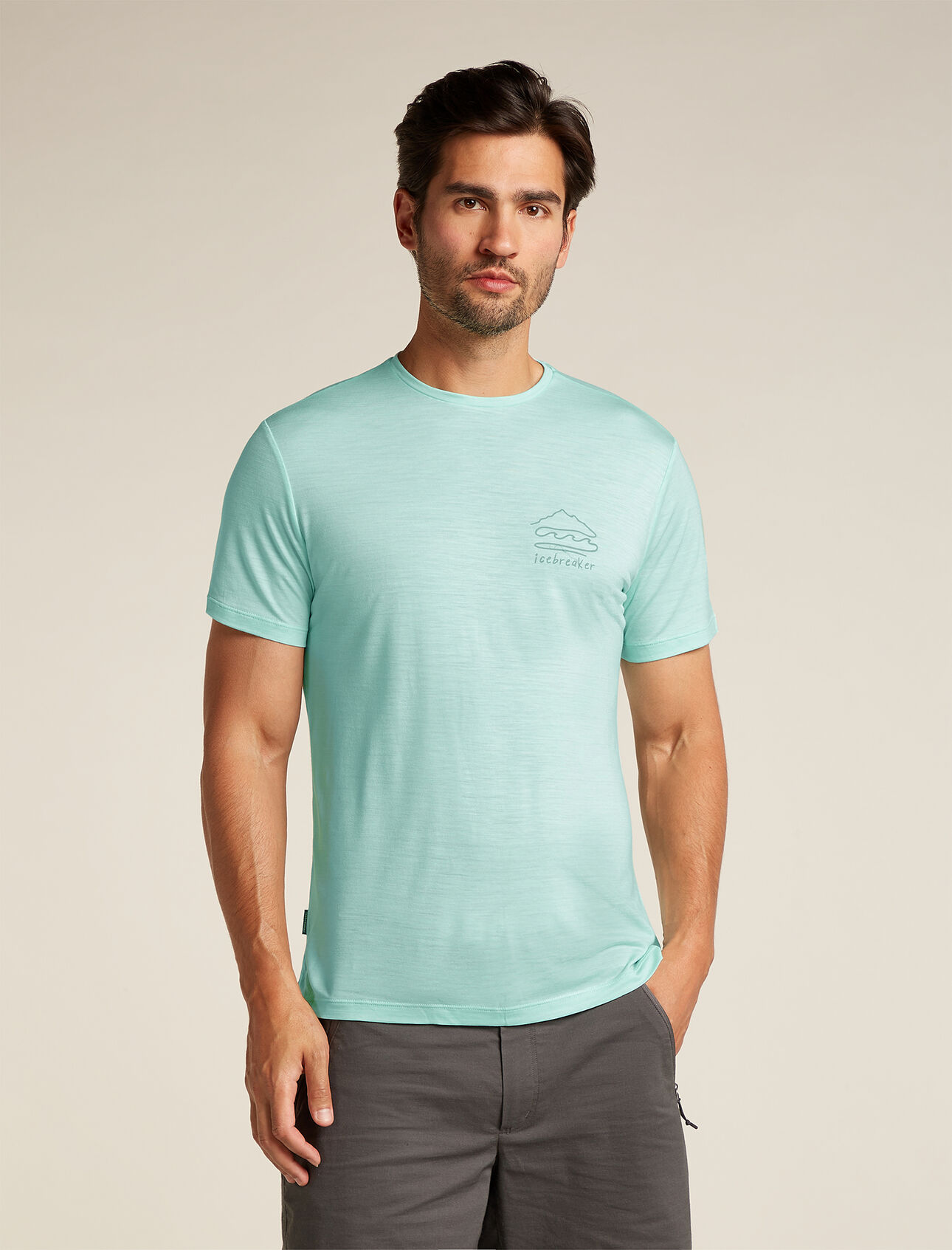 Mens Merino Blend 125 Cool-Lite™ Sphere Short Sleeve T-Shirt Explore More Soft, comfortable and versatile for a wide variety of active pursuits, the Merino Blend 125 Cool-Lite™ Sphere Short Sleeve Tee Explore More features our lightweight Cool-Lite™ merino jersey. The original artwork by Kinsey Hotchkiss explores the core elements of the outdoors, from the mountains to the ocean.