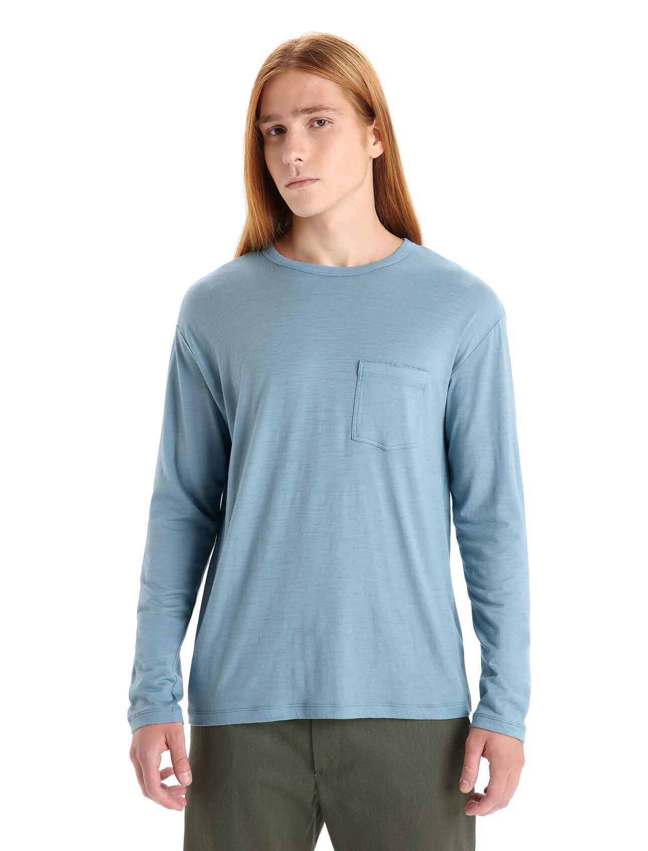 Heren Granary T-shirt met lange mouwen en borstzakje van merinowol De Granary is een klassiek T-shirt met lange mouwen en borstzakje. De top heeft een relaxte pasvorm en is gemaakt van zachte, ademende stof van 100% merinowol. Het stijlvolle shirt biedt een alledaags comfort. 