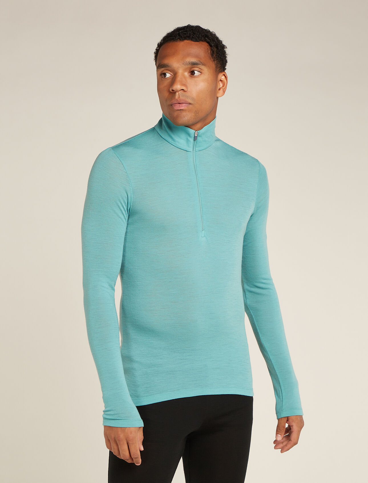 Haut isotherme à manches longues et demi-glissière 175 Everyday en mérinos Hommes Le demi-zip manches longues mérinos 175 Everyday est une couche de base classique et polyvalente, composée d’une maille à côtes 100 % laine mérinos douce et respirante. 