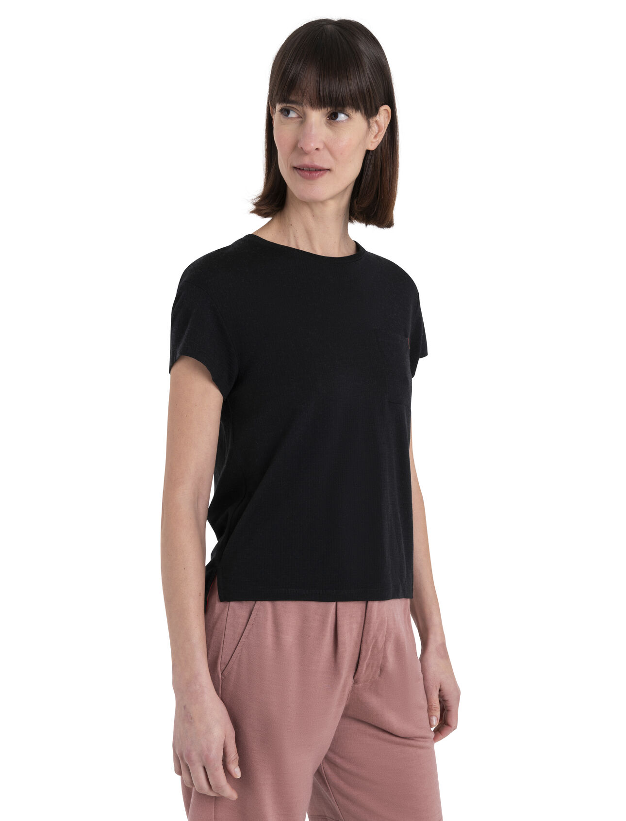 T-shirt mérinos 200 The North Face x icebreaker Femme Haut 100 % laine mérinos conçu en collaboration avec The North Face, le t-shirt manches courtes mérinos 200 IB x TNF associe les bienfaits naturels de la laine mérinos à un style polyvalent, ce qui le rend idéal pour les aventures urbaines et les escapades dans les grands espaces. 