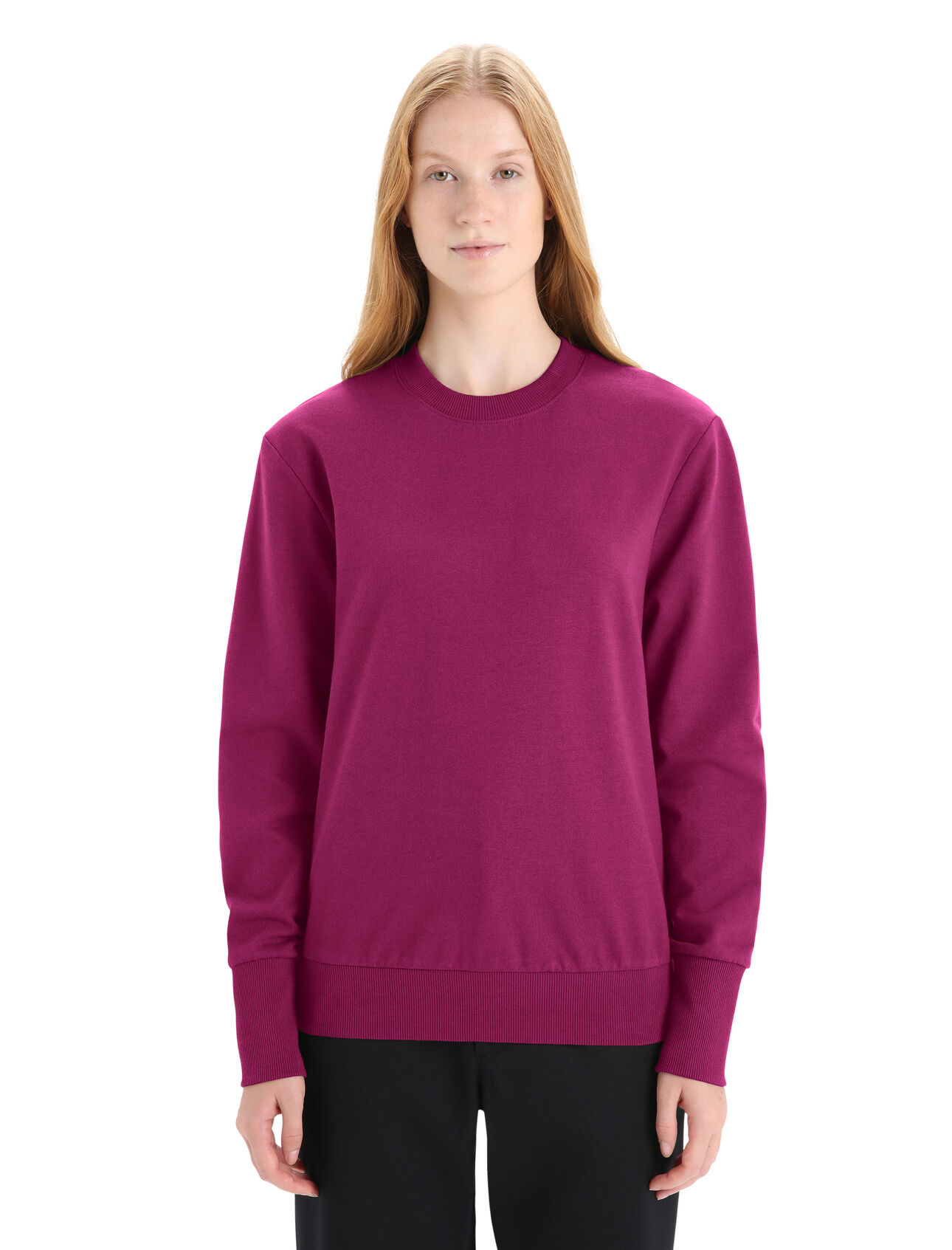Womens Merino Central II Long Sleeve Sweatshirt A versatile, everyday pullover that goes anywhere in comfort, the Central II Long Sleeve Sweatshirt features a sustainable blend of natural merino wool and soft organically grown cotton. 