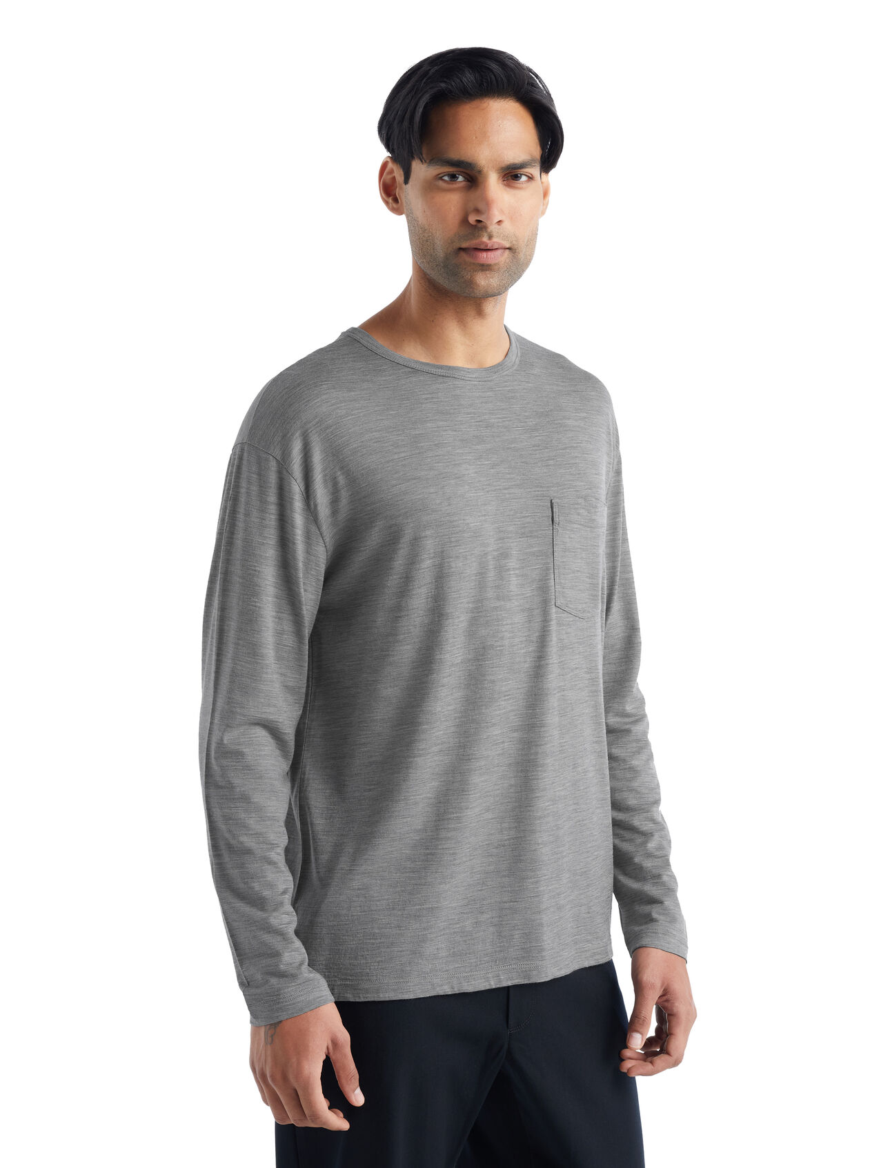 Mens Merino Granary Long Sleeve Pocket Tee A classic pocket tee with a relaxed fit and soft, breathable, 100% merino wool fabric, the Granary Long Sleeve Pocket Tee is all about everyday comfort and style.