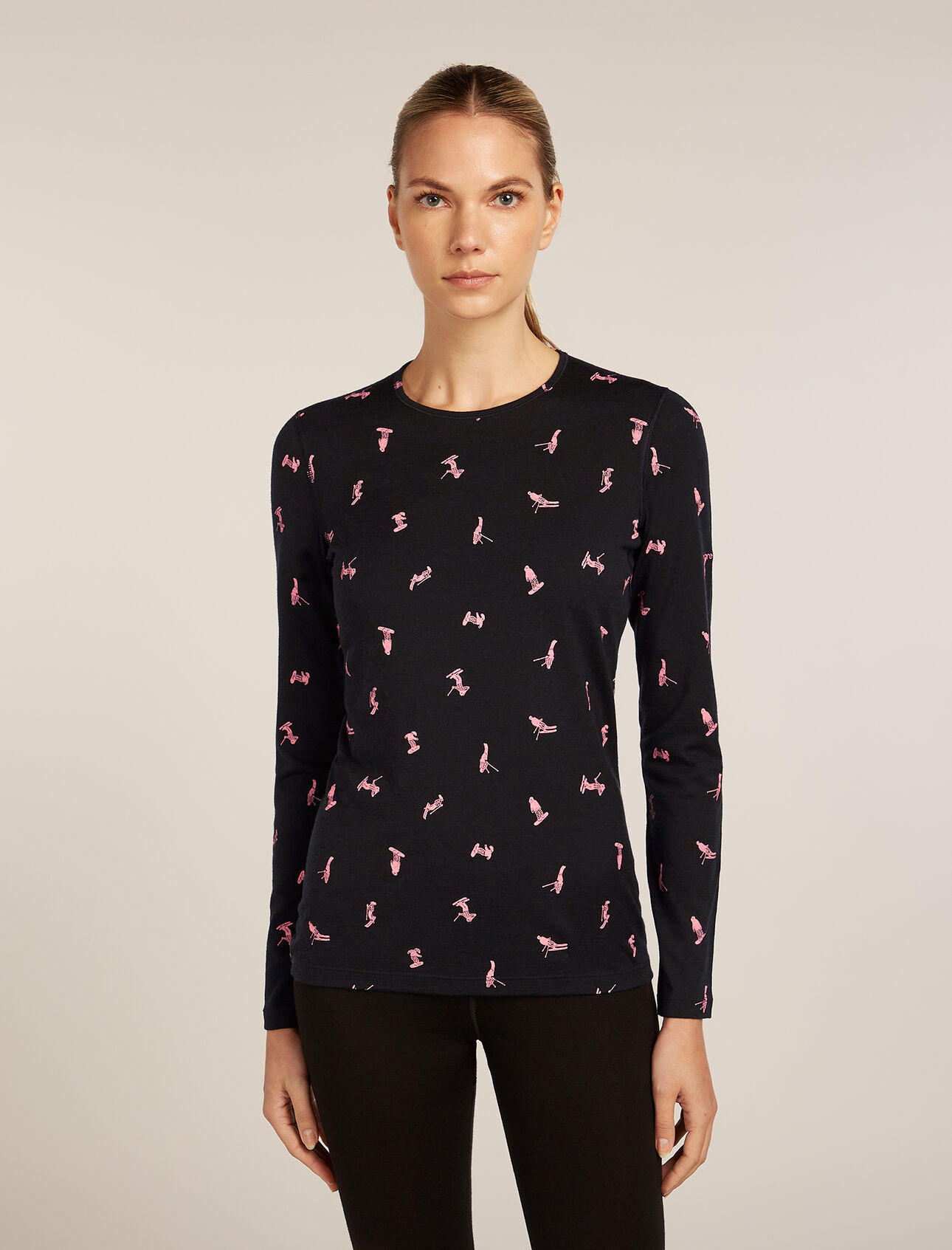 Womens Merino 200 Oasis Long Sleeve Crew Thermal Top Snow Day The benchmark against which all others are judged, the Merino 200 Oasis Long Sleeve Crewe Snow Day features our most versatile merino wool jersey fabric for year-round layering performance across any activity. A fun all over print of various snowboarders and skiers, making there way down the piste. ​