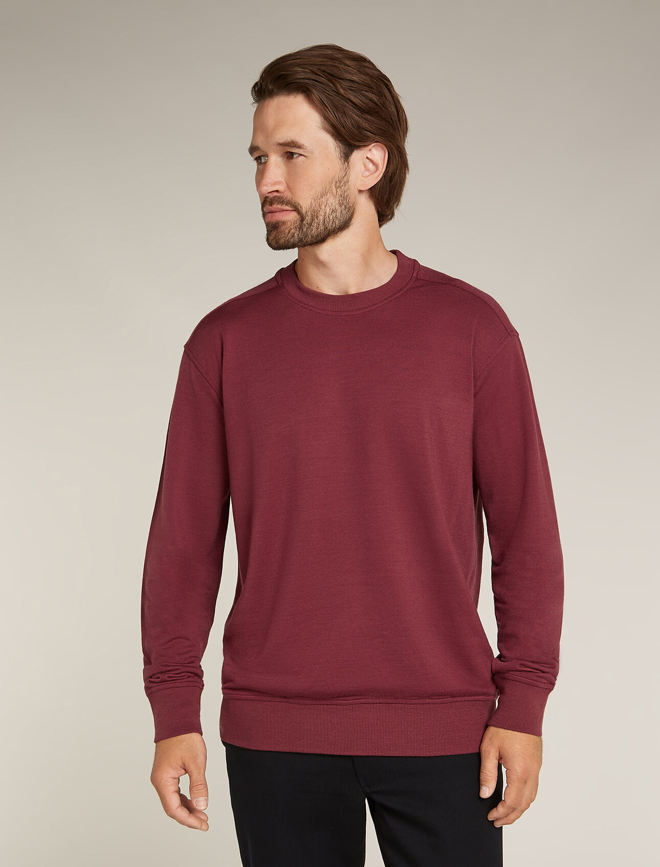 Mens Merino Blend 200 Shifter Long Sleeve Sweatshirt The ultimate before and after pullover made with our Eucaform terry fabric that blends merino wool and TENCEL™ Lyocell, the Shifter II Long Sleeve Sweatshirt has down time covered.