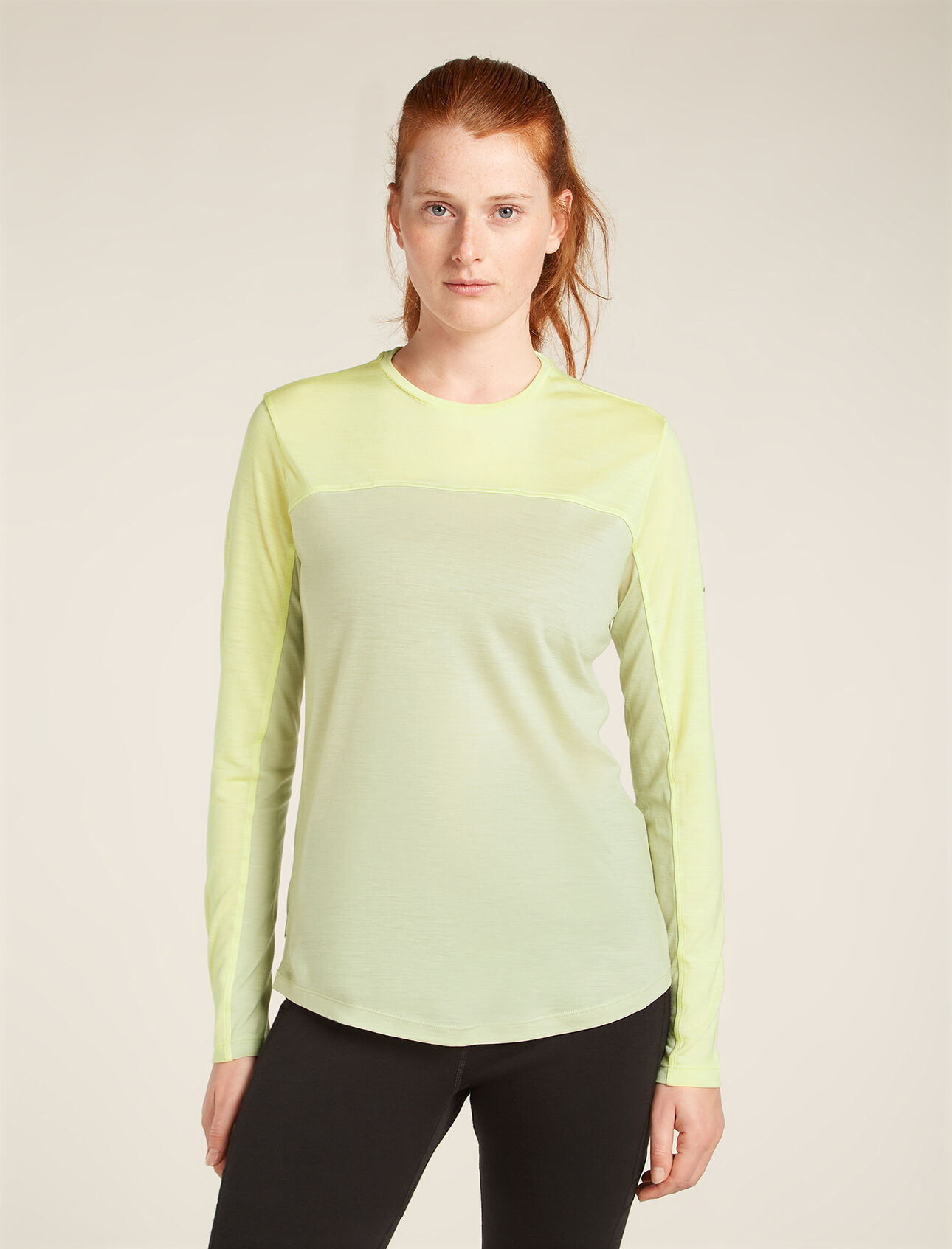 Womens Merino Blend 125 Cool-Lite™ Sphere Long Sleeve T-Shirt Colour Block Soft, comfortable and versatile for a wide variety of active pursuits, the Merino Blend 125 Cool-Lite™ Sphere Long Sleeve Tee Colour Block features our lightweight Cool-Lite™ merino-blend jersey. The colour-block design provides a more active look and feel. 