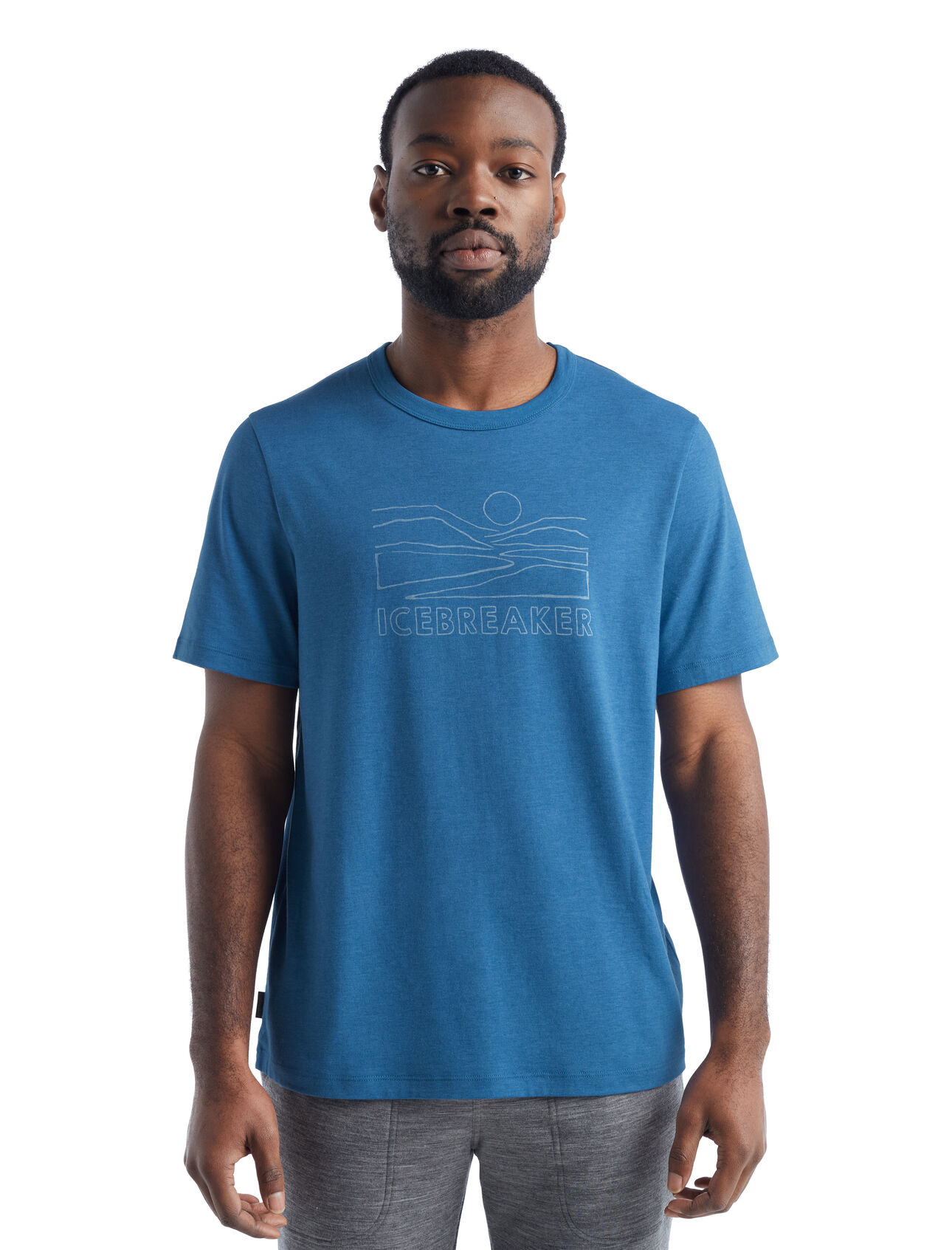 Mens Merino Central Short Sleeve T-Shirt icebreaker Sunset A versatile, everyday tee featuring original logo artwork, the Central Short Sleeve Tee icebreaker Sunset features a sustainable blend of natural merino wool and soft organic cotton. Original graphic artwork draws inspiration from the calm, awe-inspiring moments before the sun goes down. 