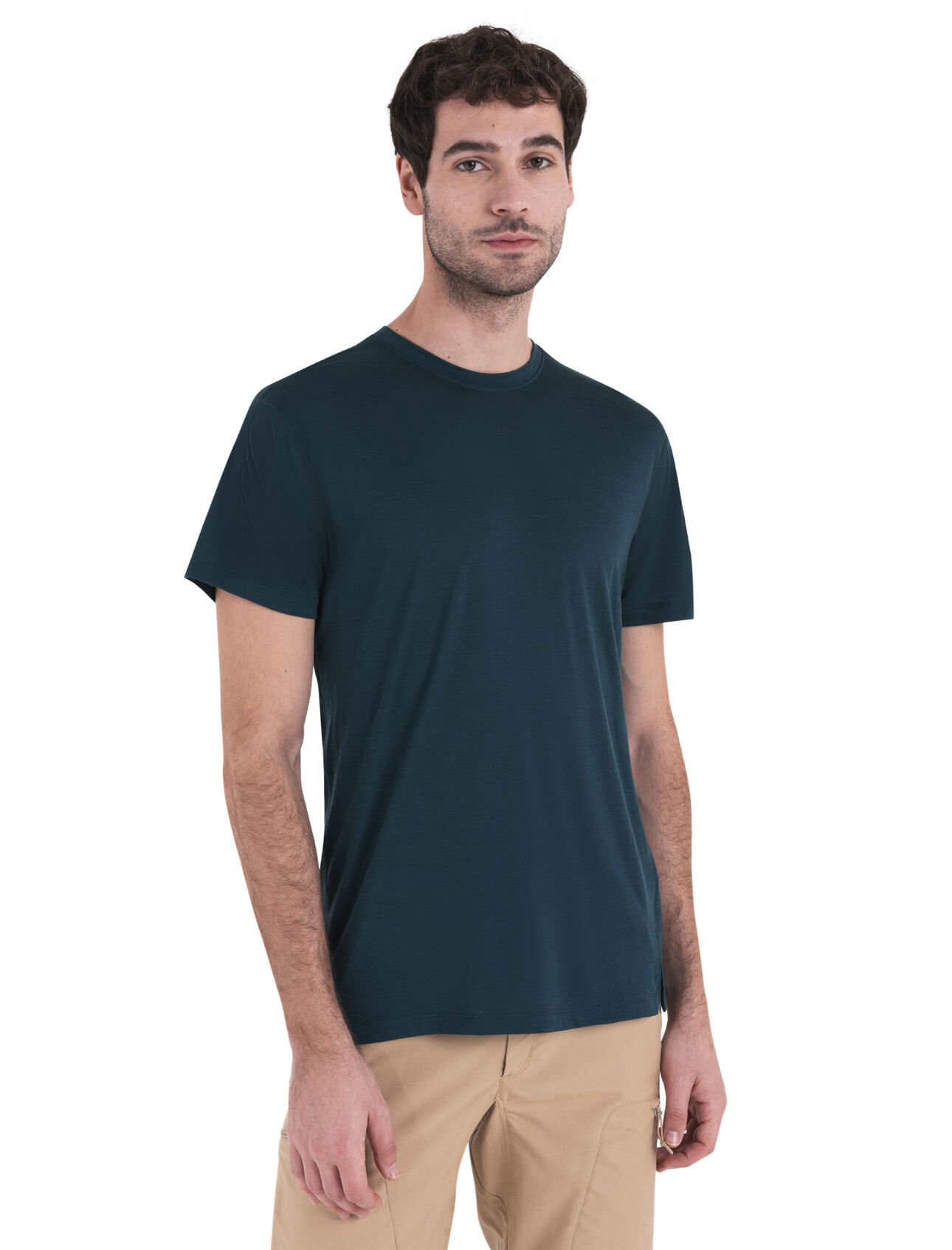 Mens 150 MerinoFine™ Ace T-Shirt A lightweight, go-anywhere performance tee designed for high-intensity movement, the MerinoFine™ Ace Short Sleeve Tee naturally regulates body temperature and resists odours thanks to its 100% ultrafine merino wool fabric.
