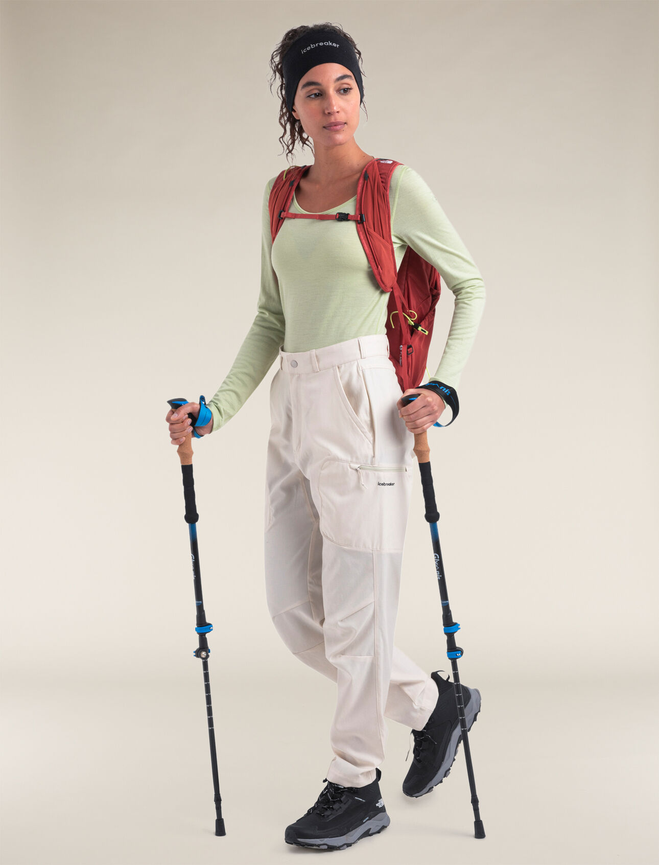 Merino Hike Hose Damen Eine robuste und verlässliche Berghose aus einer einzigartigen Mischung aus Merinowolle und Biobaumwolle, die Hike Hose eignet sich perfekt für Bergabenteuer aller Art. 