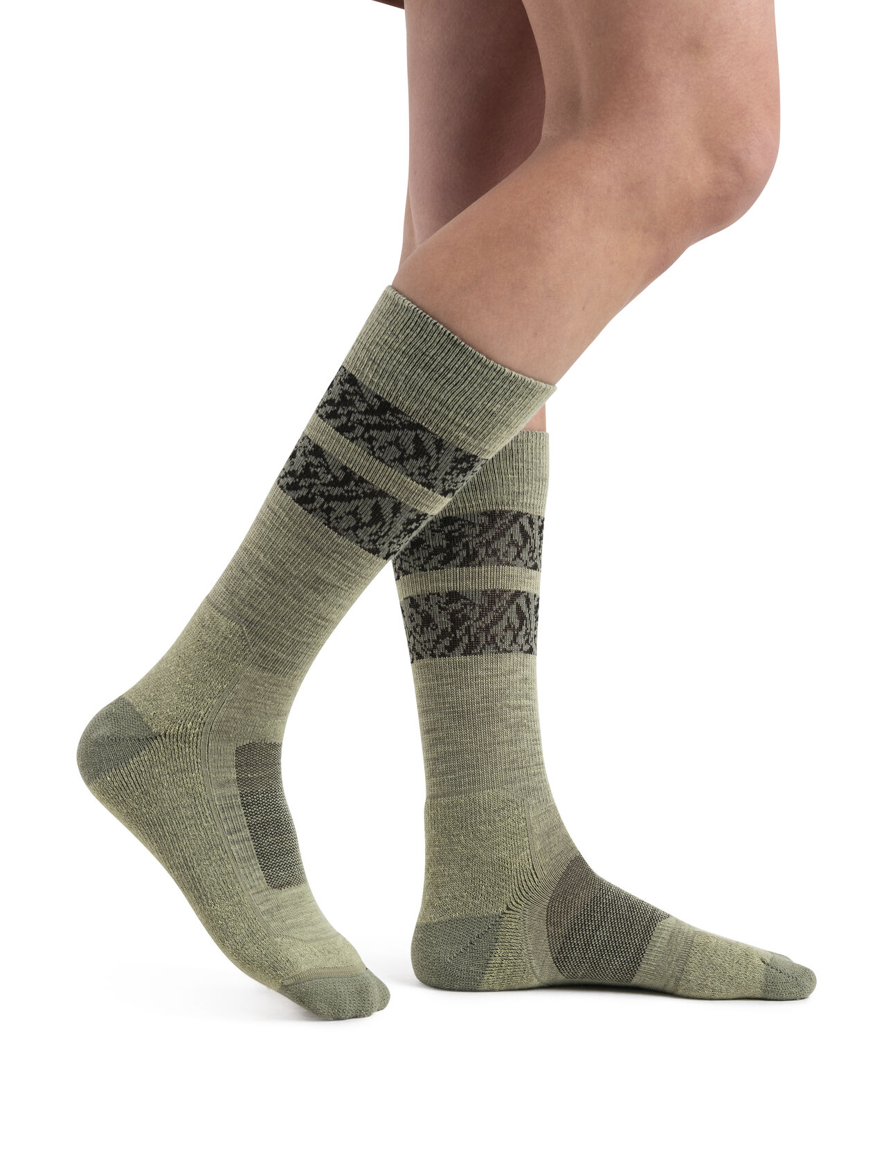 Womens Merino Hike+ Light Crew Natural Summit Socks Durable, crew-length merino socks that are stretchy and naturally odor-resistant with light cushion, the Hike+ Light Crew Natural Summit socks feature an anatomical sculpted design for added support on day hikes and backpacking  trips.
