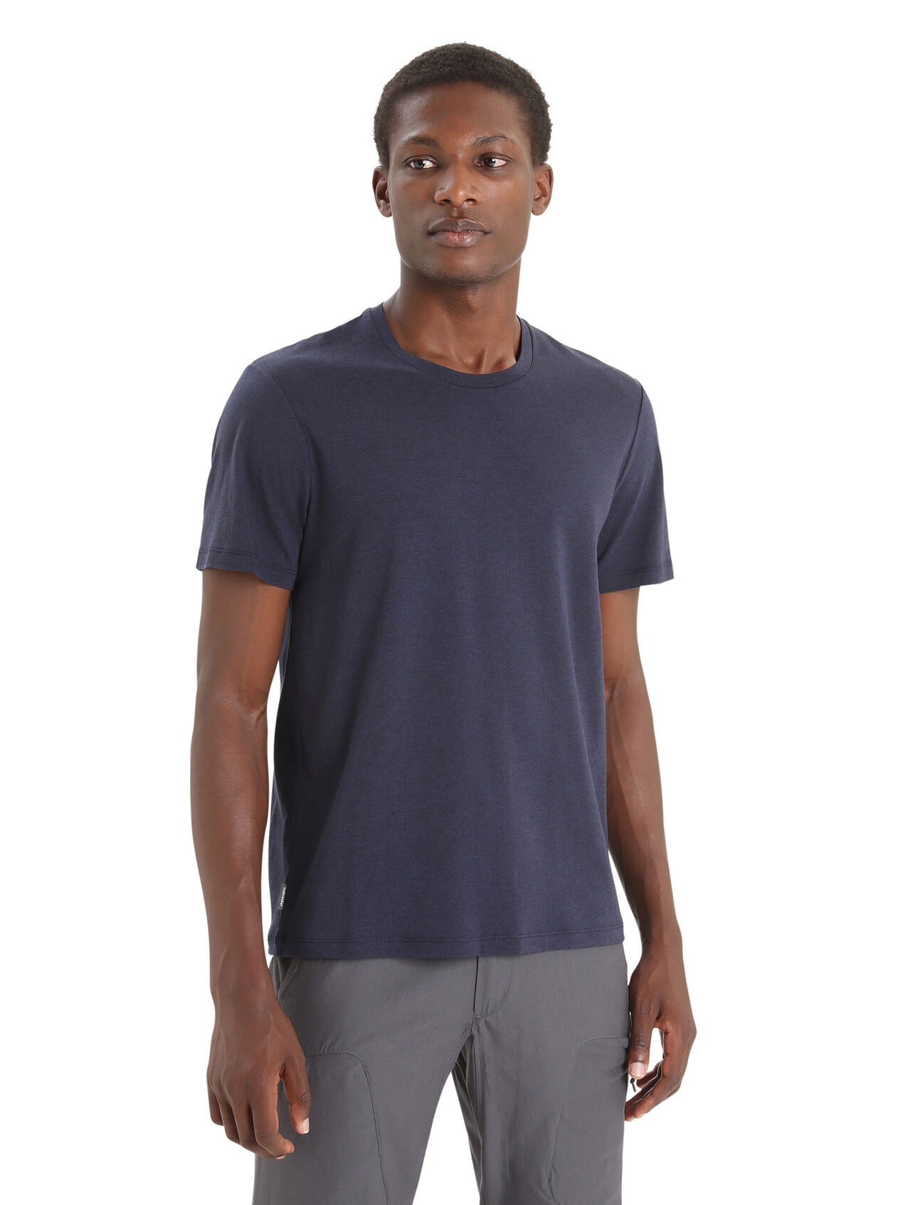 Mens Merino Blend Central T-Shirt A versatile, everyday tee that goes anywhere in comfort, the Central Classic Short Sleeve Tee features a sustainable blend of natural merino wool and soft organically grown cotton.