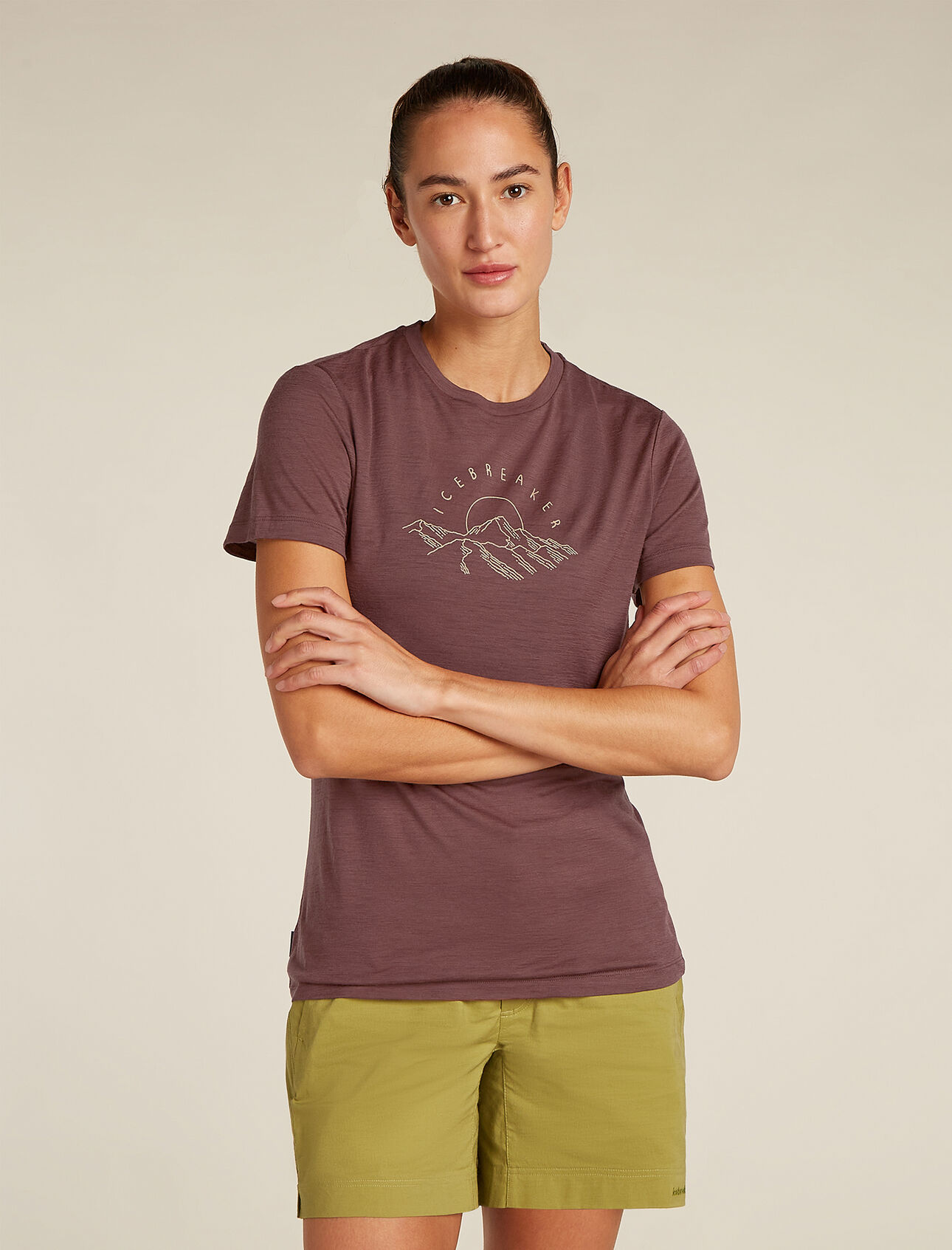 Womens Merino 150 Tech Lite Short Sleeve T-Shirt Sunrise Summit Our most versatile tech tee that provides comfort, breathability and odour-resistance for four seasons worth of adventure, the Merino 150 Tech Lite Short Sleeve Tee Sunrise Summit features 100% merino wool fabric for all-natural performance. The original graphic artwork features a retro-inspired illustration of sunrise over a mountain peak. 