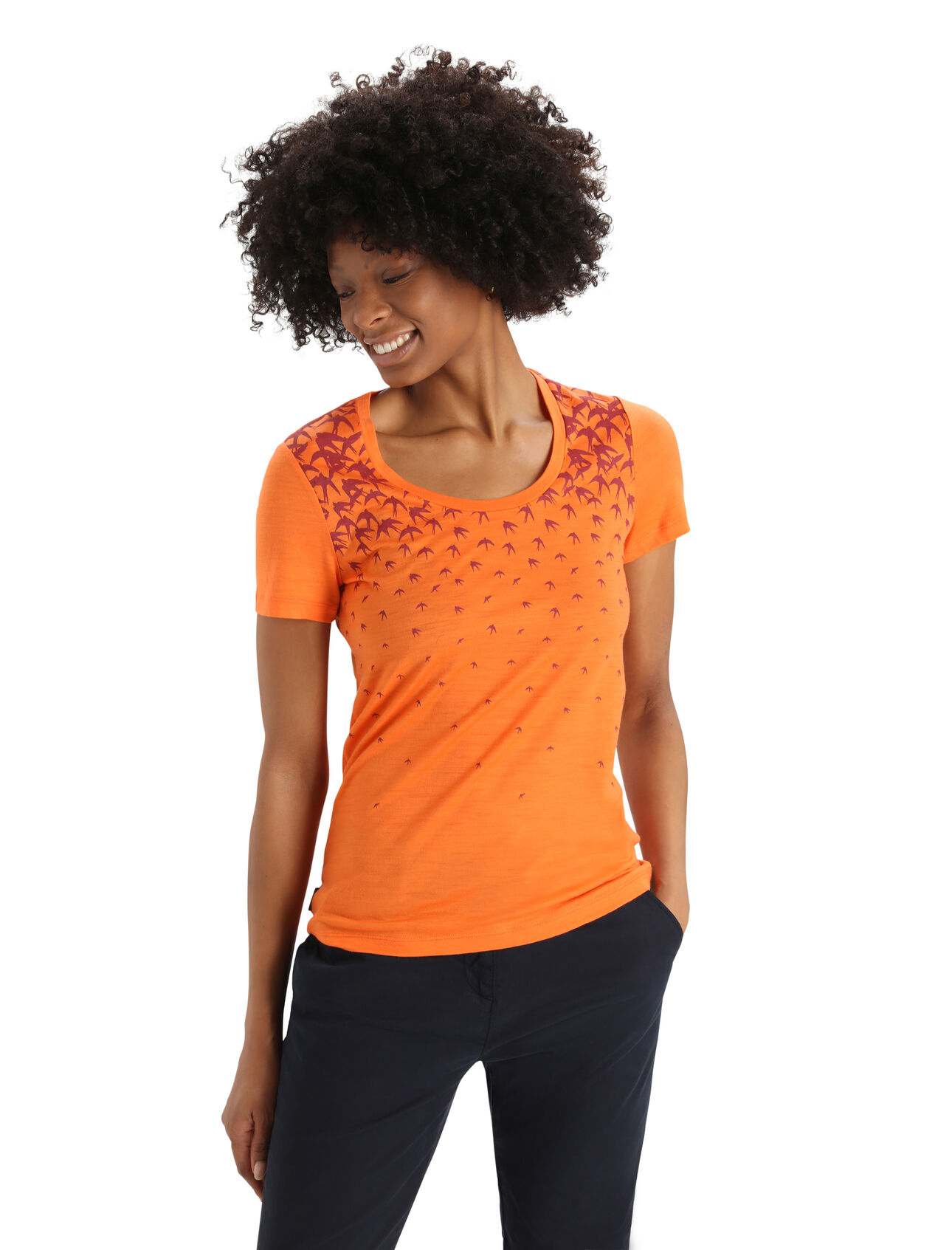 Womens Merino Tech Lite II Short Sleeve Scoop T-Shirt Migration Our versatile tech tee that provides comfort, breathability and natural odor-resistance for any adventure you can think of, the Tech Lite II Short Sleeve Scoop Tee Migration features 100% merino for all-natural performance. The footstep graphic print reminds us that everyone has an impact.