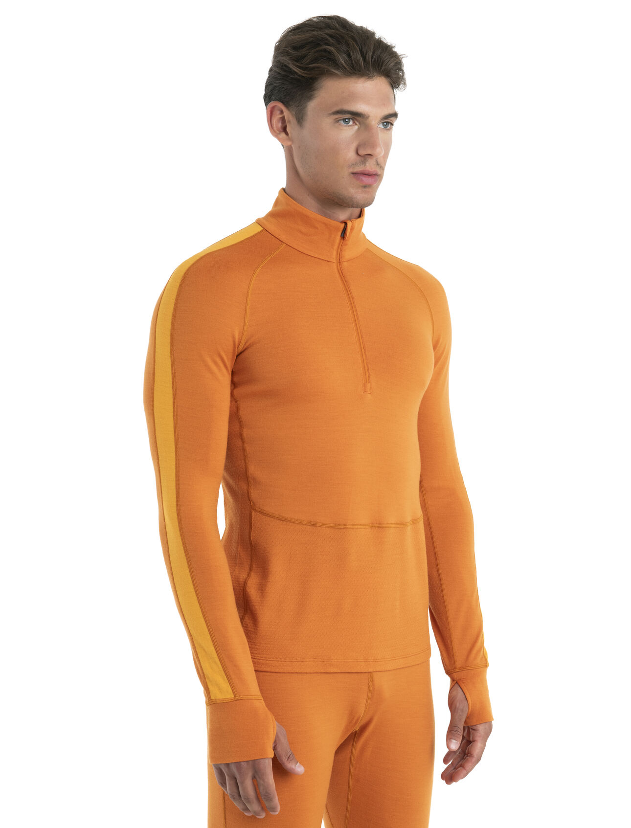 Demi-zip manches longues mérinos 260 ZoneKnit™ Homme Couche de base à grammage élevé conçue pour réguler la température lors des efforts intenses, le demi-zip manches longues 260 ZoneKnit™ est composé de laine naturelle 100 % mérinos. 