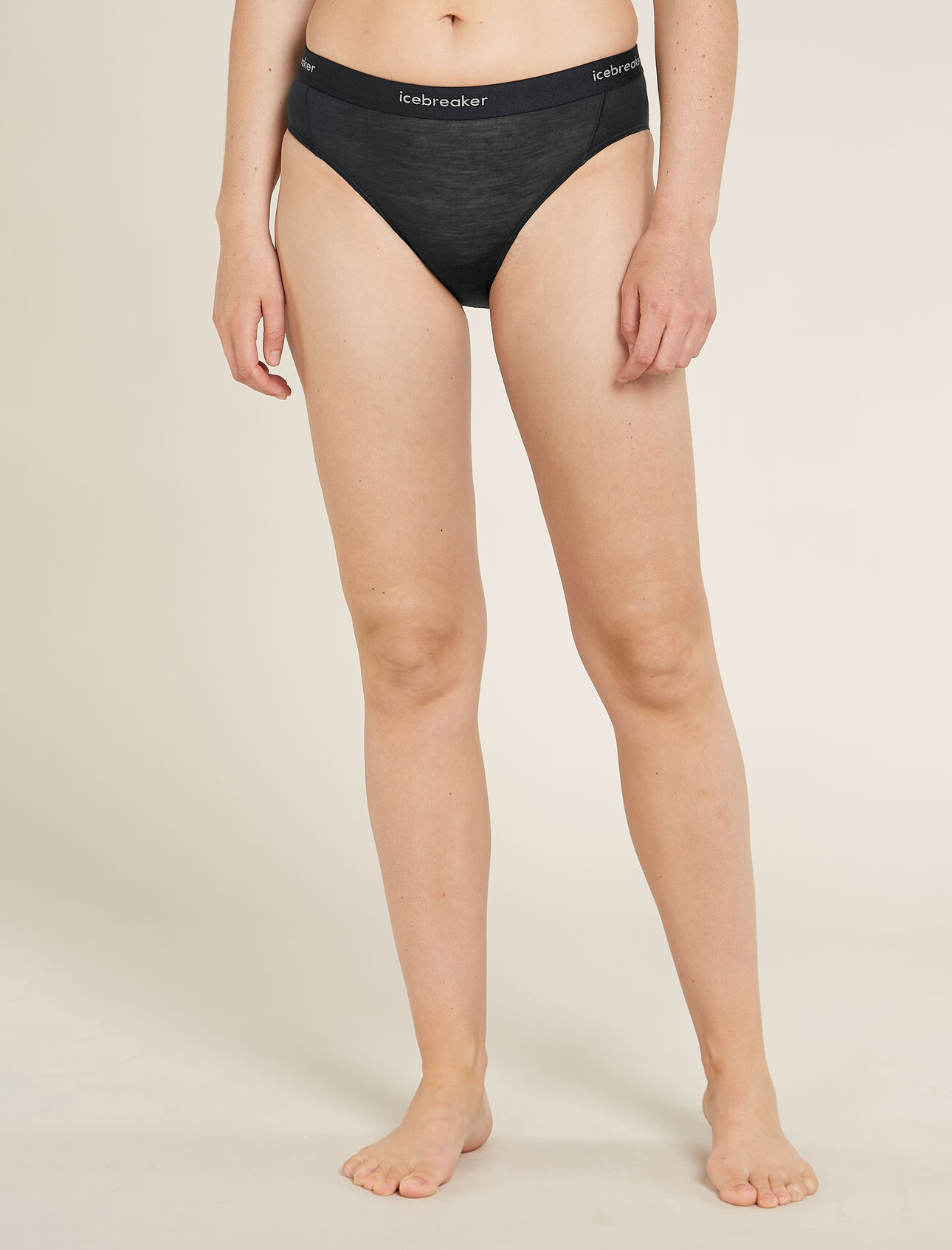 Womens Merino Blend 125 Cool-Lite™ Sprite Hipster Hipster-style underwear made with our Cool-Lite™ merino-blend jersey fabric, the Merino Blend 125 Cool-Lite™ Sprite Hipster features a stretchy slim fit for total all-day comfort.