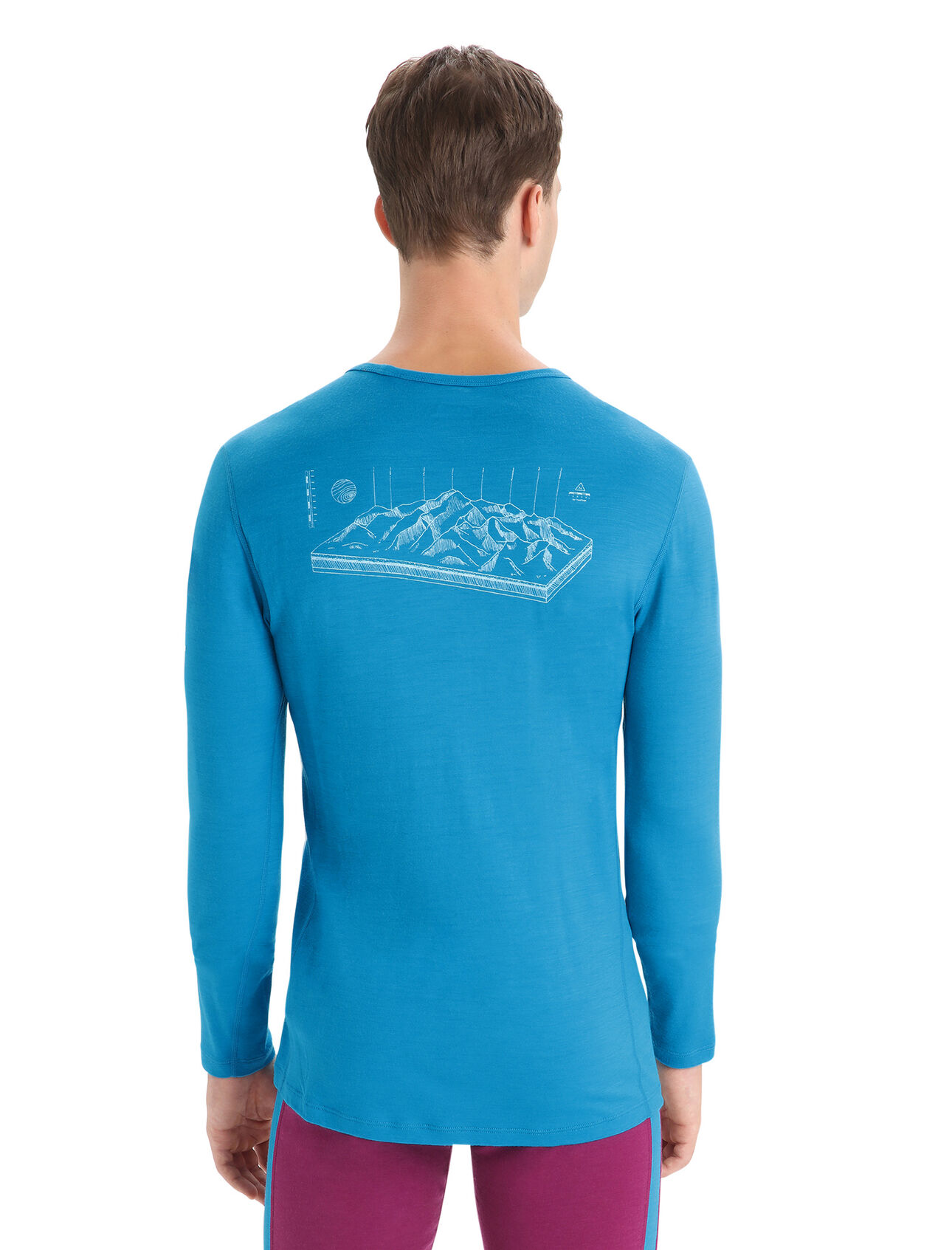Mens Merino 200 Oasis Long Sleeve Crew Neck Thermal Top Alps 3D The benchmark against which all others are judged, the 200 Oasis Long Sleeve Crewe Alps 3D features our most versatile merino jersey fabric for year-round layering performance across any activity, with a hand-drawn mountain sketch for added style.