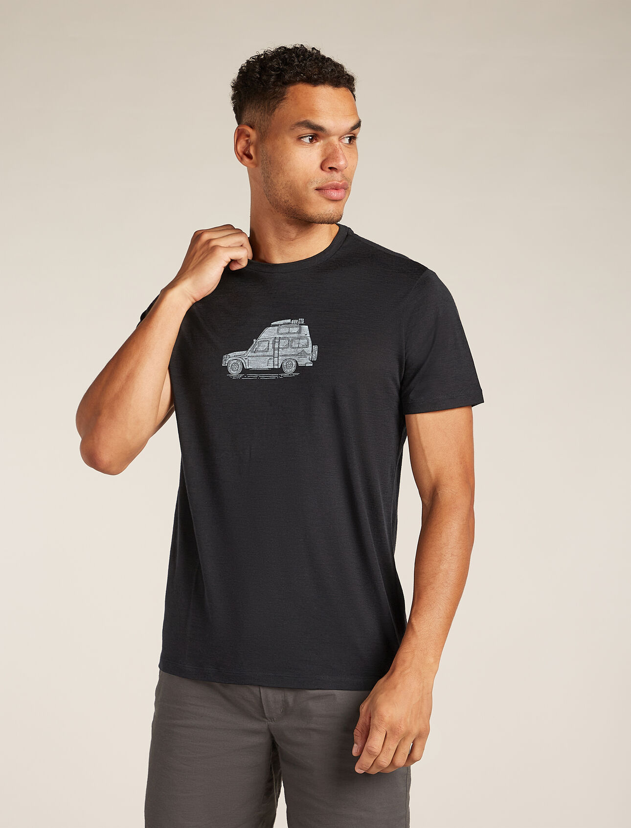 Mens Merino 150 Tech Lite Short Sleeve T-Shirt Cosy Camper Our most versatile tech tee that provides comfort, breathability and odour-resistance for four seasons worth of adventure, the Merino 150 Tech Lite Short Sleeve Tee Cosy Camper features 100% merino fabric for all-natural performance. The tee's original graphic artwork features a block print-style drawing of a camper van loaded down and ready to hit the road. 