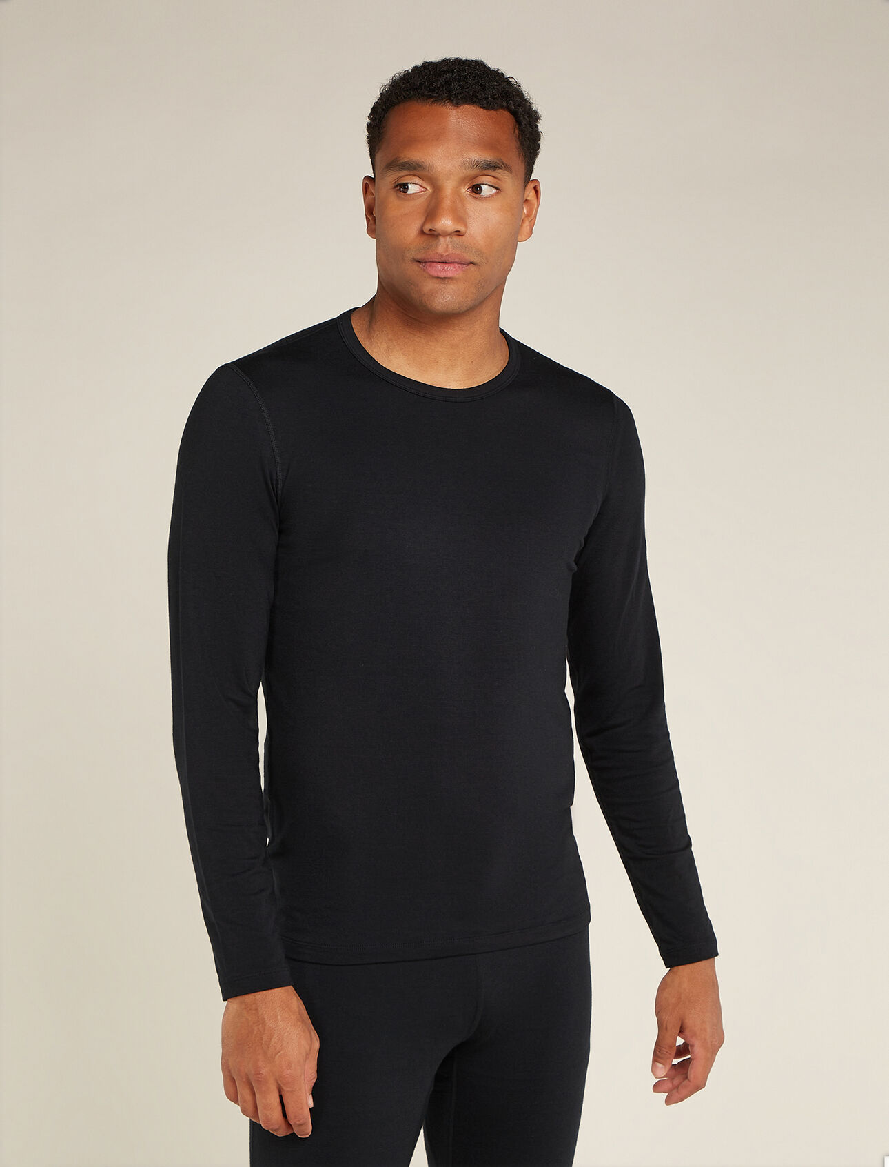 Merinomix Core Heavyweight Thermo-Langarmshirt Herren Ein vielseitiger Base Layer für jeden Tag und jede Aktivität bei kalter Witterung, das Merinomix Core Heavyweight Langarmshirt spendet dank seiner natürlichen Mischung aus Merinowolle und TENCEL™ Lyocell zuverlässige Wärme und ist superbequem. 