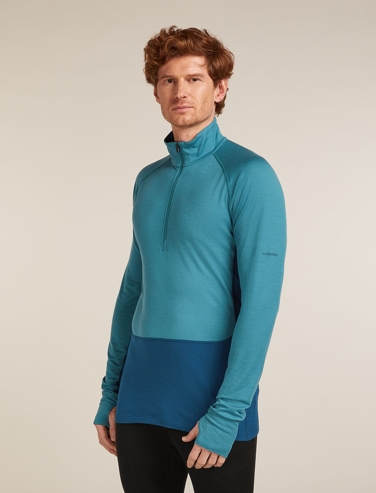 Mens Merino 200 ZoneKnit™ Long Sleeve Half Zip Thermal Top A midweight baselayer designed for intense activity and made with 100% merino wool fabric, the 200 ZoneKnit™ Long Sleeve Half Zip features our ZoneKnit technology for ample breathability. 