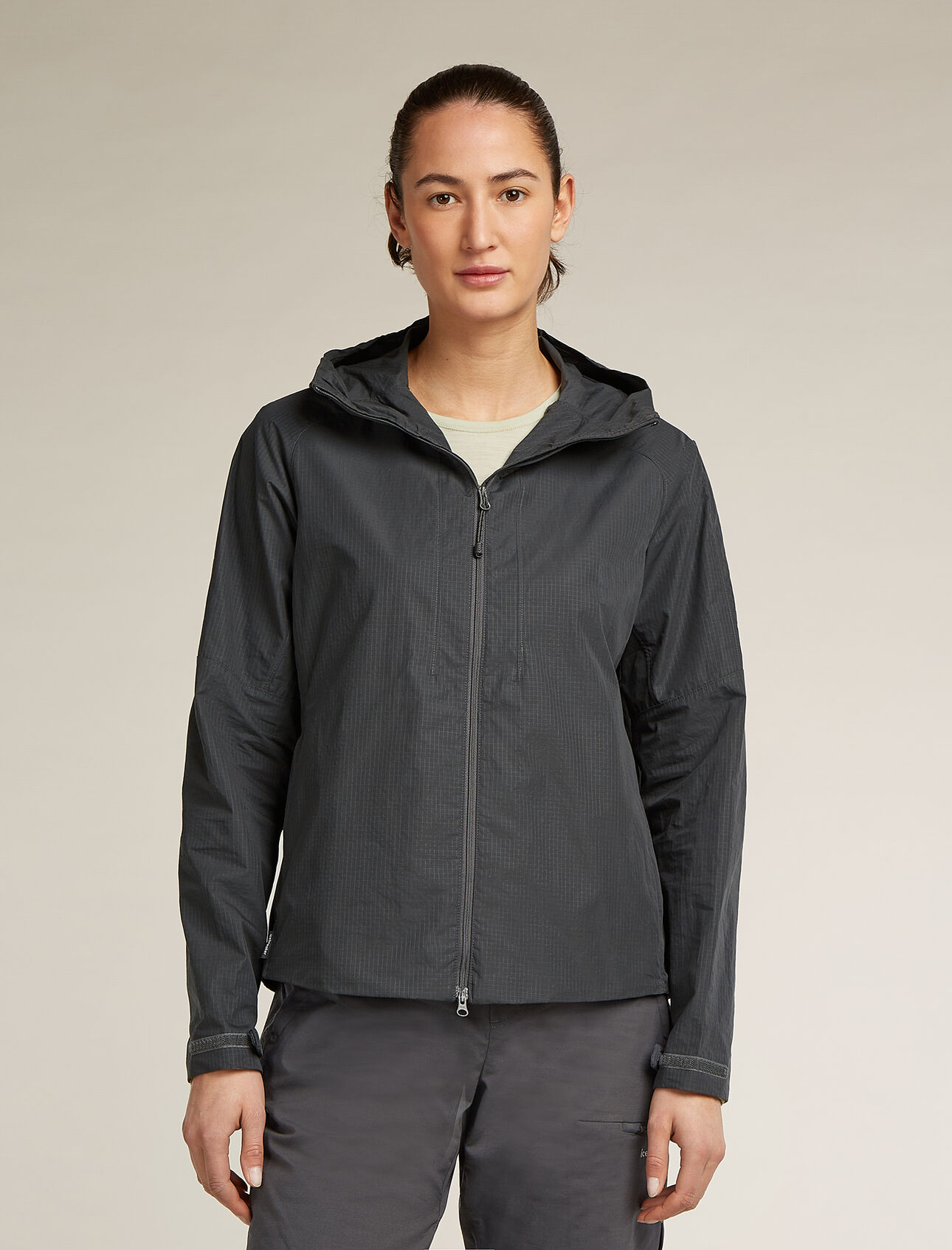 Womens Shell+™ Cotton Elevation Windbreaker Jacket Providing a natural alternative to synthetic technical layers, the Shell+ Cotton Elevation Windbreaker Jacket protects against wind and light precipitation thanks to its 100% organically grown cotton shell with a non-PFC DWR finish.
