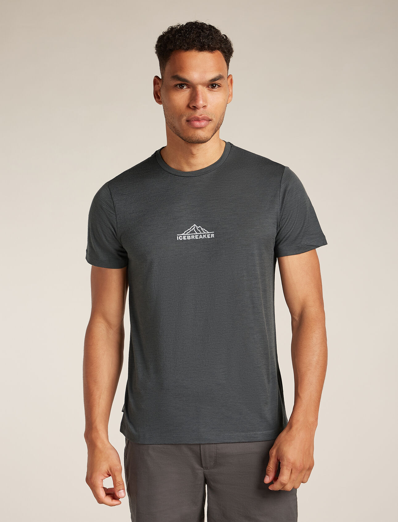 Mens Merino 150 Tech Lite Short Sleeve T-Shirt Road To Cook Our most versatile tech tee that provides comfort, breathability and odour-resistance for four seasons worth of adventure, the Merino 150 Tech Lite Short Sleeve Tee Road To Cook features 100% merino fabric for all-natural performance. The original graphic artwork features a retro-style illustration inspired by the road leading to Mt. Cook in New Zealand. 