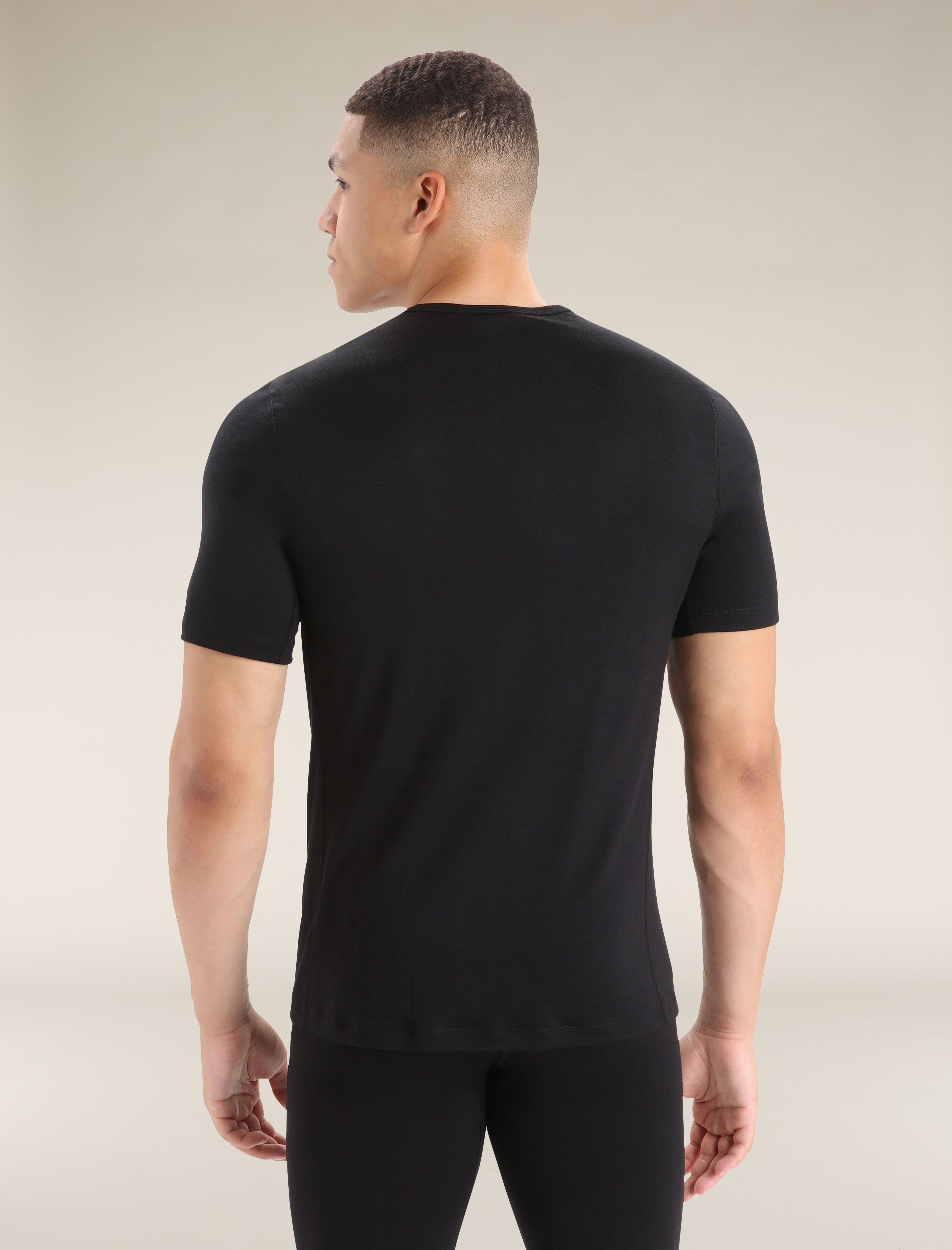 Details about   Mens Icebreaker Merino 200 Oasis Thermal Short Sleeve Crewe 