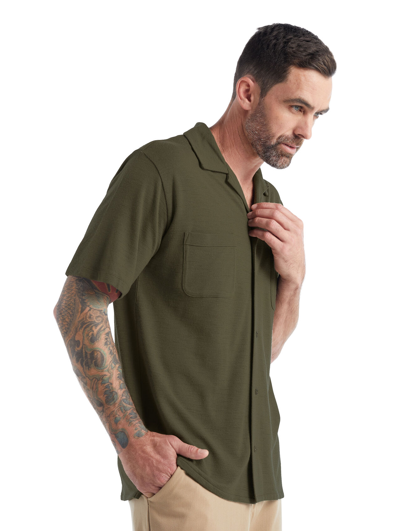 Mens Merino Pankow Short Sleeve Shirt A stylish button-up shirt with the comfort and breathability of 100% merino wool, the Pankow Short Sleeve Shirt offers all-natural, everyday versatility.