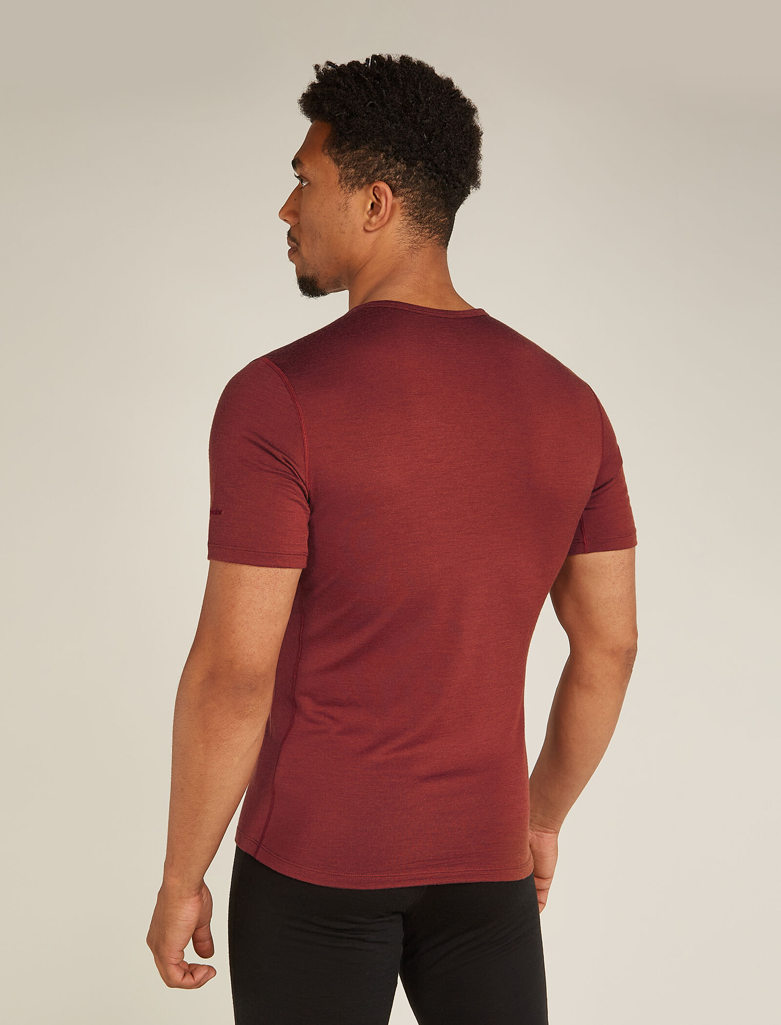 Men s Merino 200 Oasis Short Sleeve Crewe Thermal Top