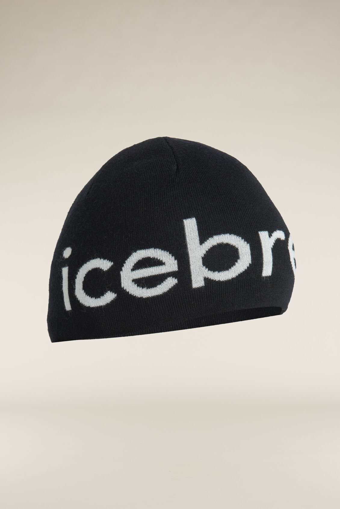 Unisex Merino Icebreaker Beanie A go-to everyday beanie made with an ultra-soft blend of natural merino and organically grown cotton, the Icebreaker Beanie features a double-layer construction for added warmth.
