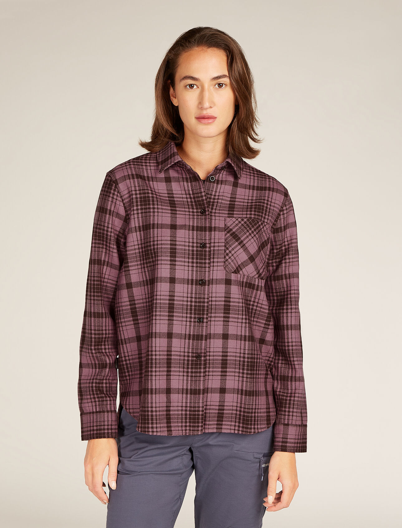 Womens Merino 200 Dawnder Long Sleeve Flannel Shirt Plaid A soft and cosy winter flannel made with classic style and 100% Merino wool, the 200 Dawnder Long Sleeve Flannel Shirt Plaid is a cold-weather wardrobe essential.